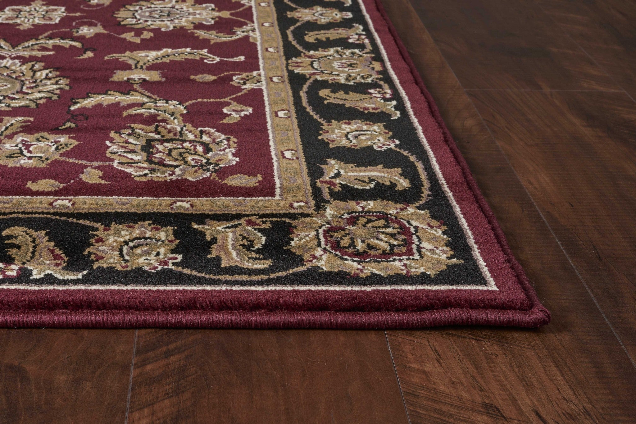 9' X 13' Polypropylene Red Or Black Area Rug