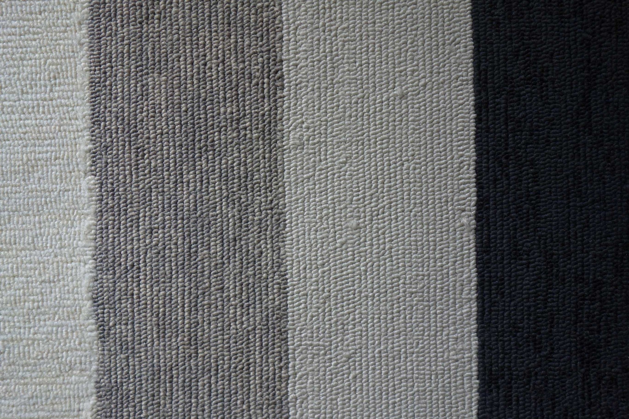 2' X 3' Uv Treated Polypropylene Charcoal Accent Rug