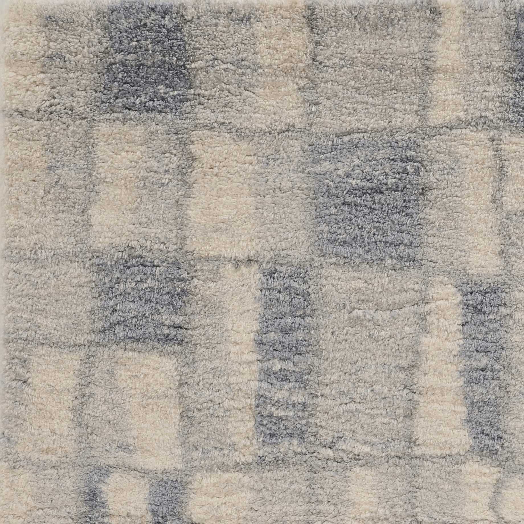 7' X 9' Polypropylene Ivory Or Blue Area Rug