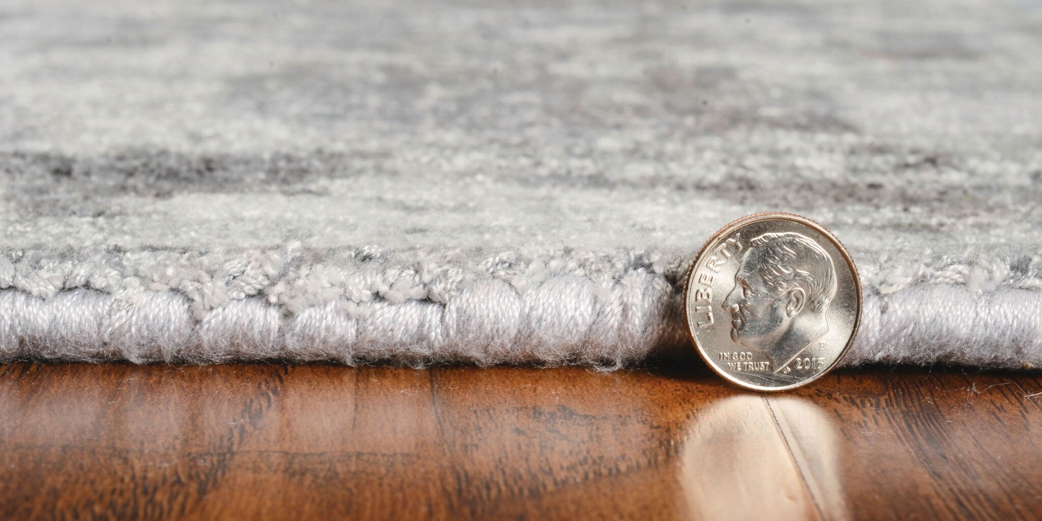 9'X12' Grey Hand Loomed Distressed Floral Indoor Area Rug