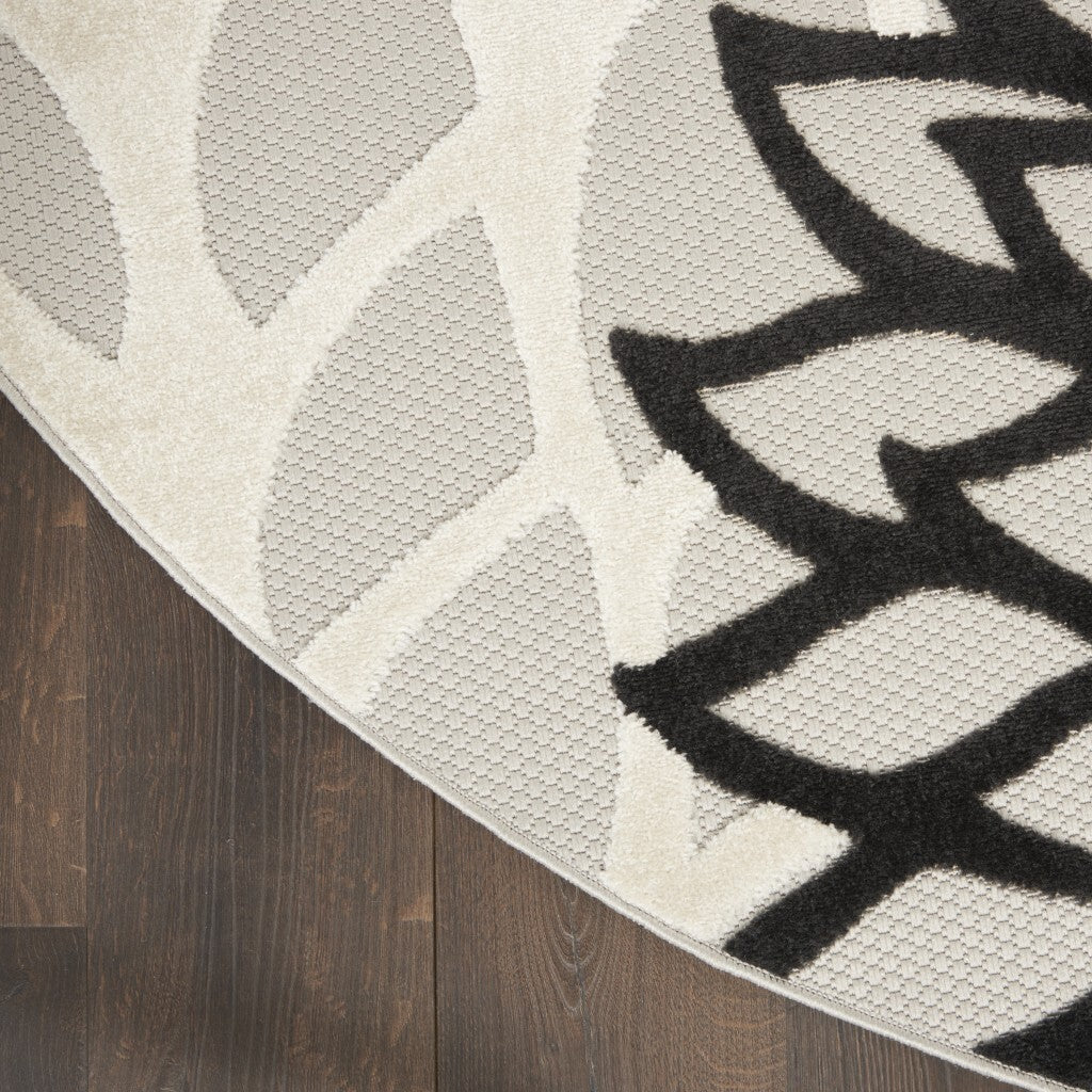 4' Round Black Gray White Indoor Outdoor Area Rug