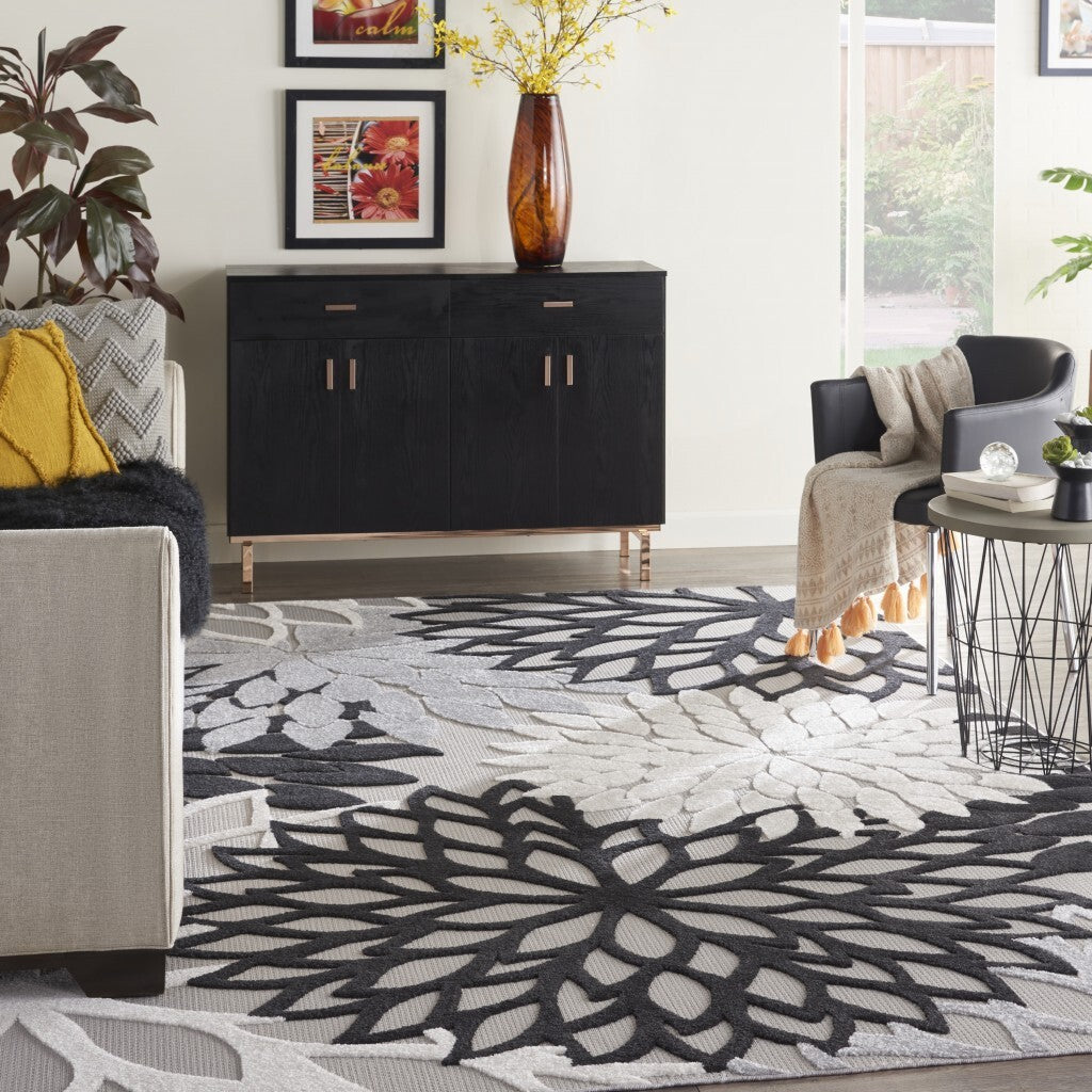 8' X 11' Black Gray White Indoor Outdoor Area Rug