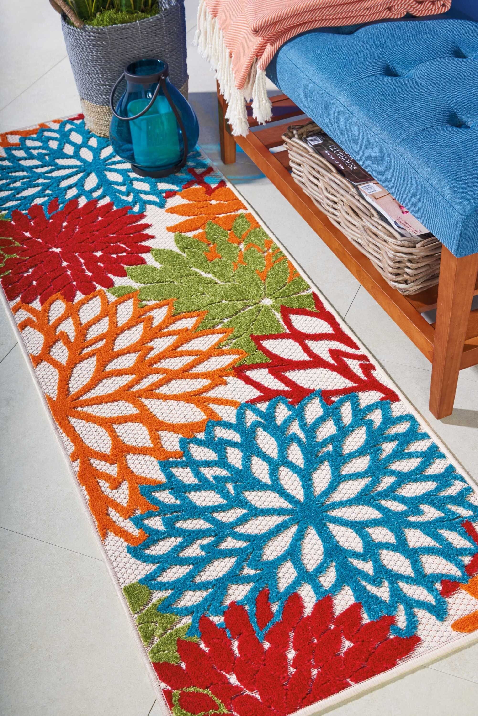 2' X 6' Green Floral Indoor Outdoor Runner Rug