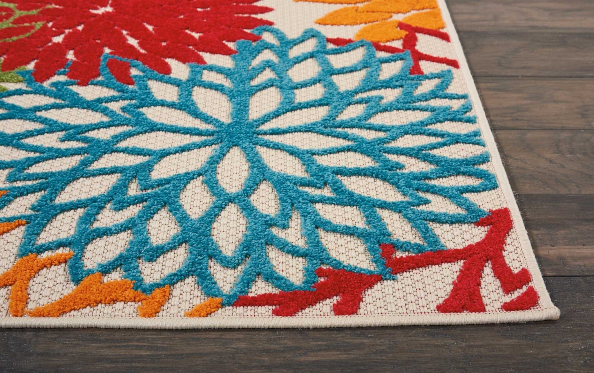 2' X 8' Green Floral Indoor Outdoor Runner Rug