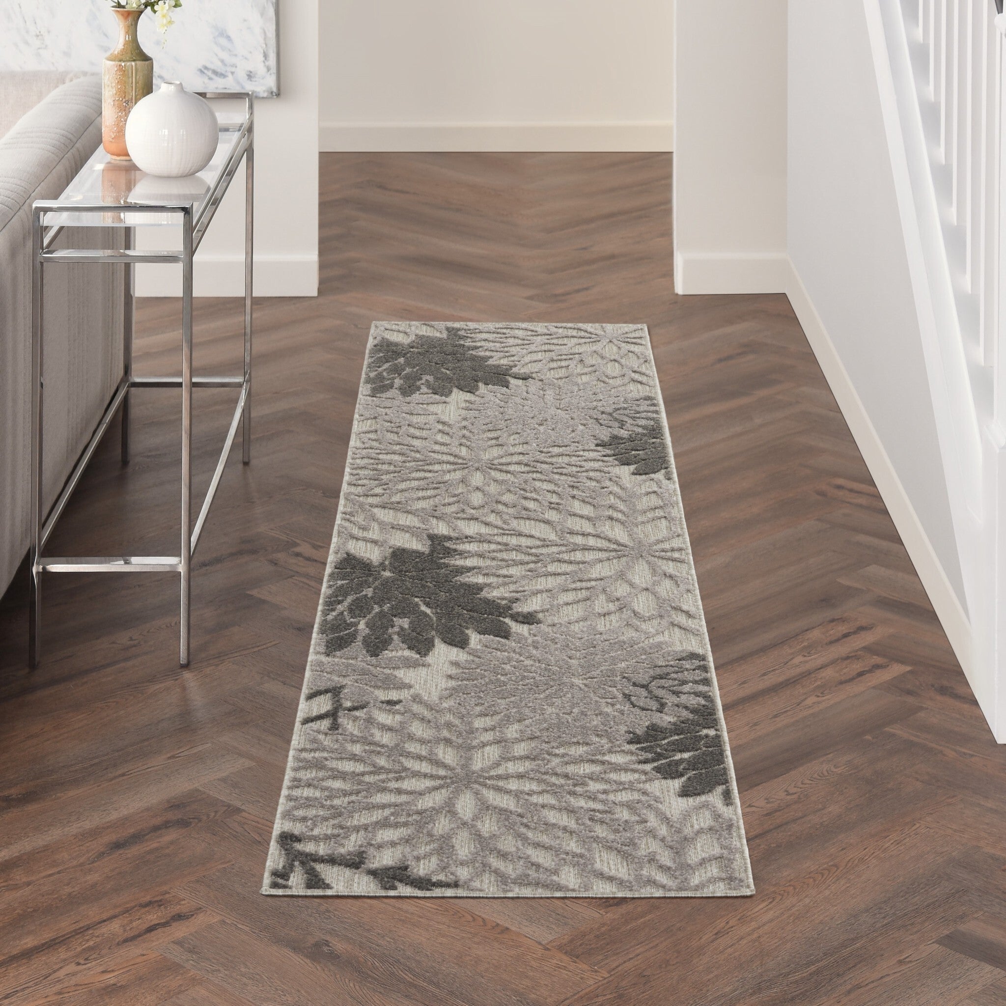 2' X 6' Silver And Gray Indoor Outdoor Runner Rug