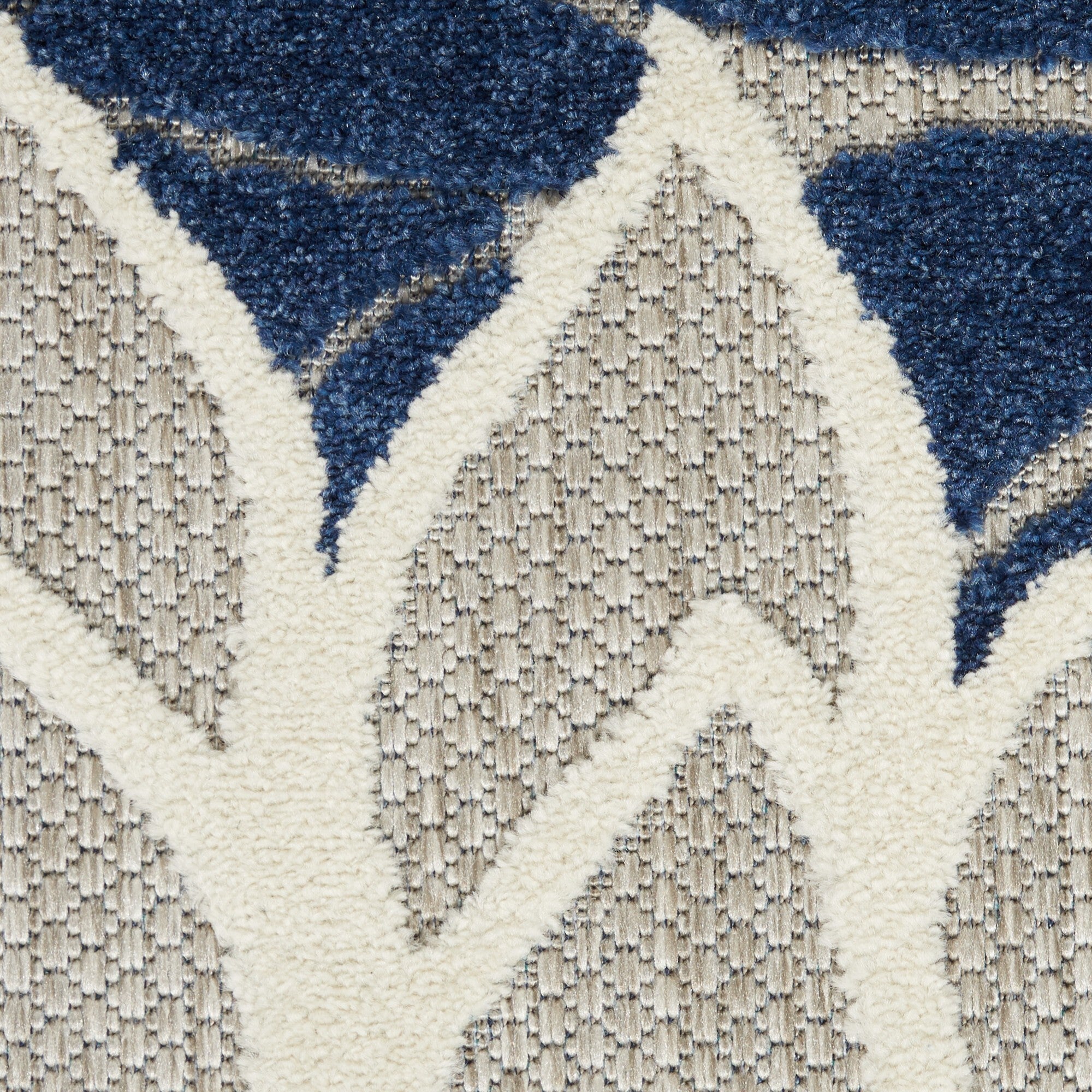 3' X 4' Ivory And Navy Indoor Outdoor Area Rug