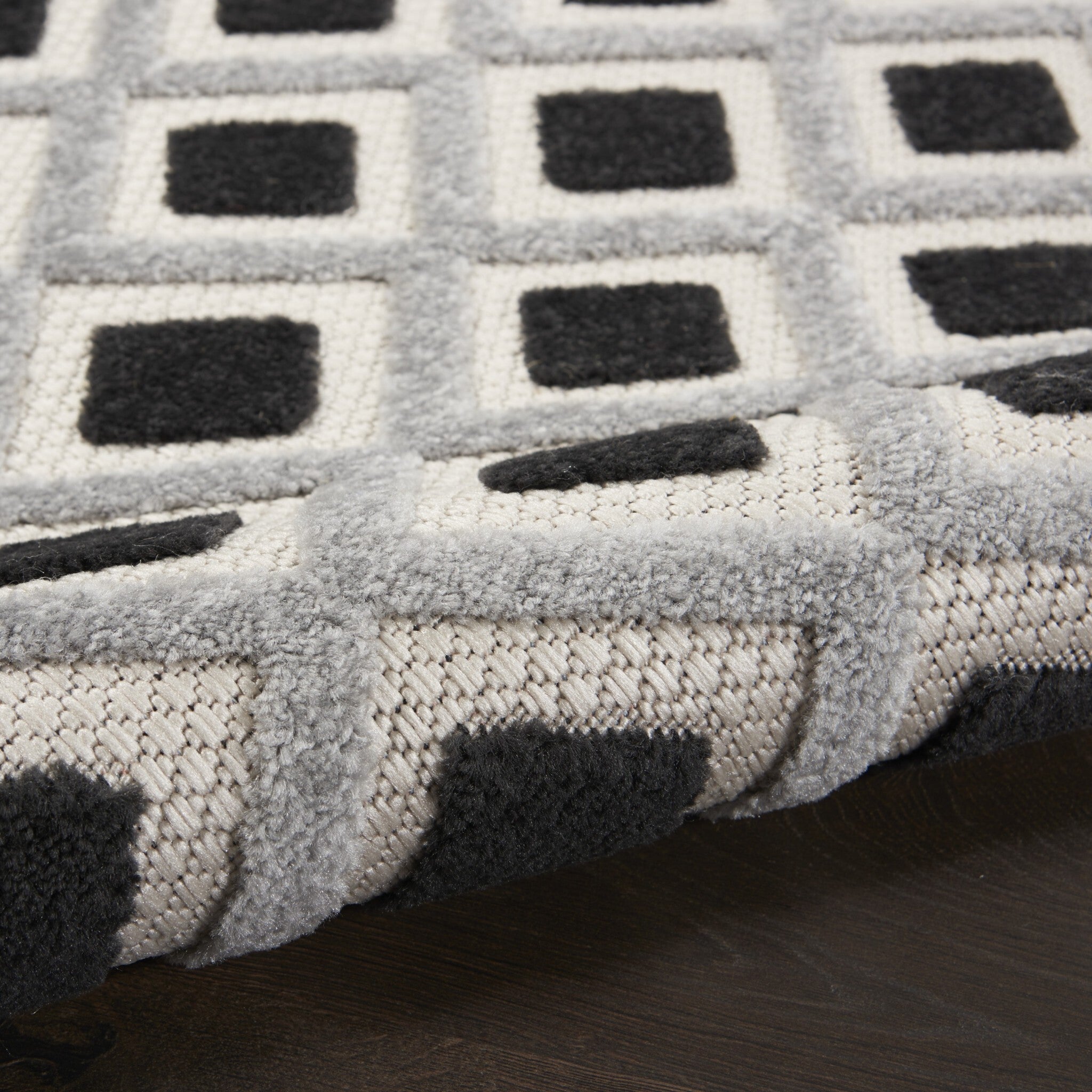 6' X 9' Black White Gray Indoor Outdoor Area Rug