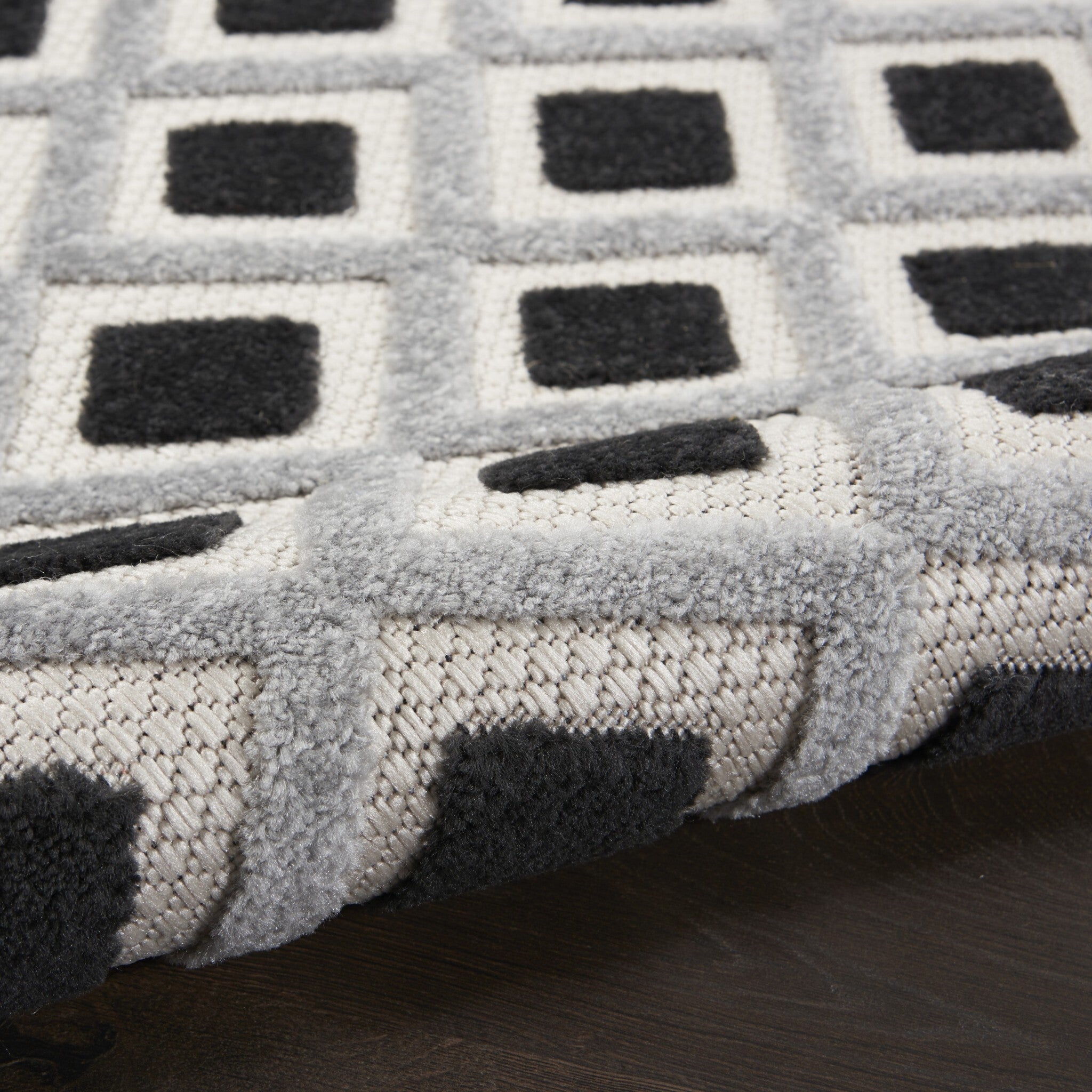 8' X 11' Black White Gray Indoor Outdoor Area Rug