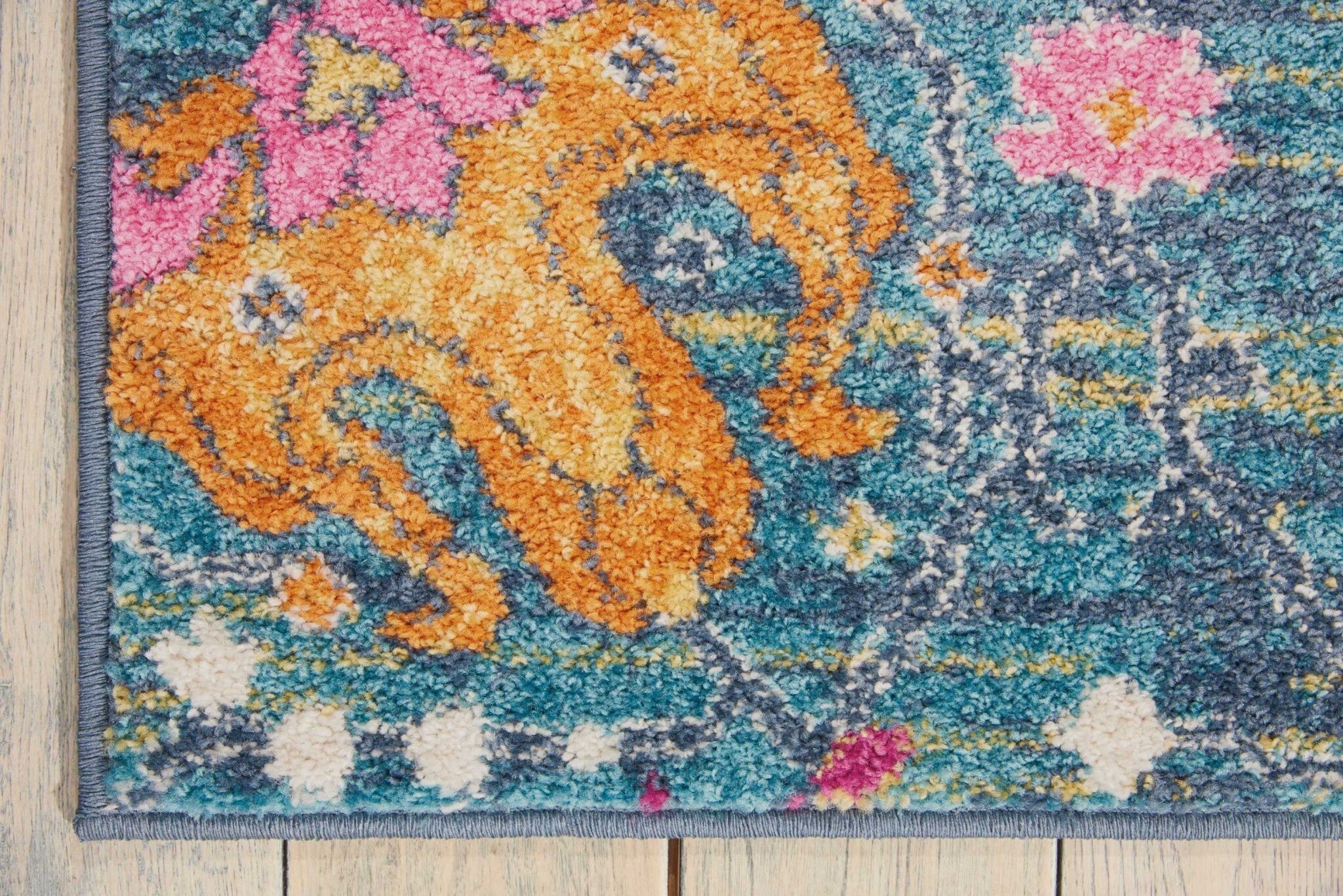 5' X 7' Denim Blue Florals Distressed Area Rug