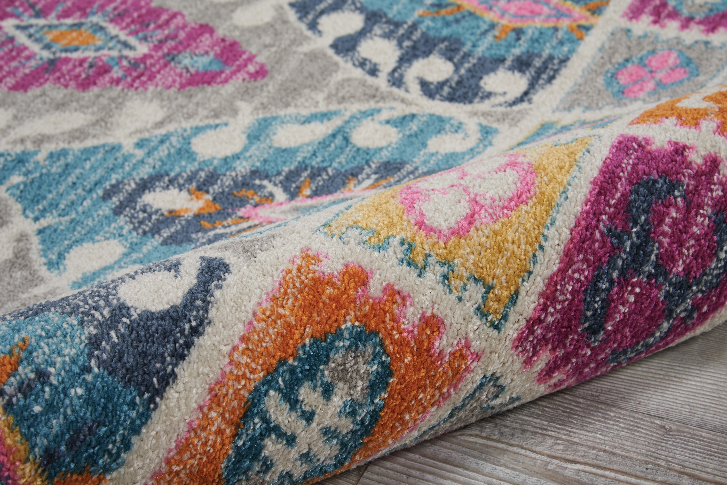 8' X 10' Multicolor Ogee Pattern Area Rug