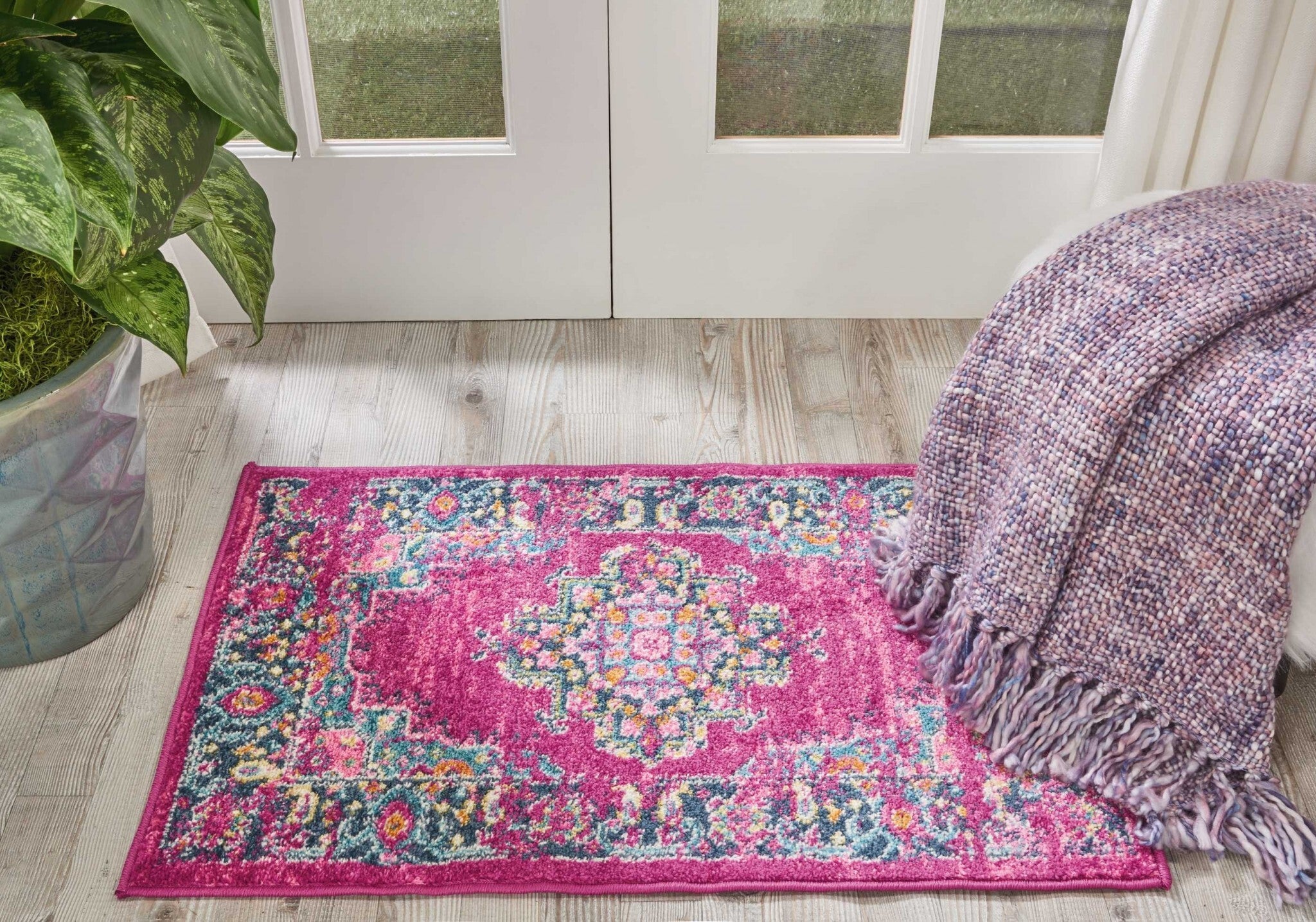 2' X 3' Fuchsia And Blue Distressed Scatter Rug