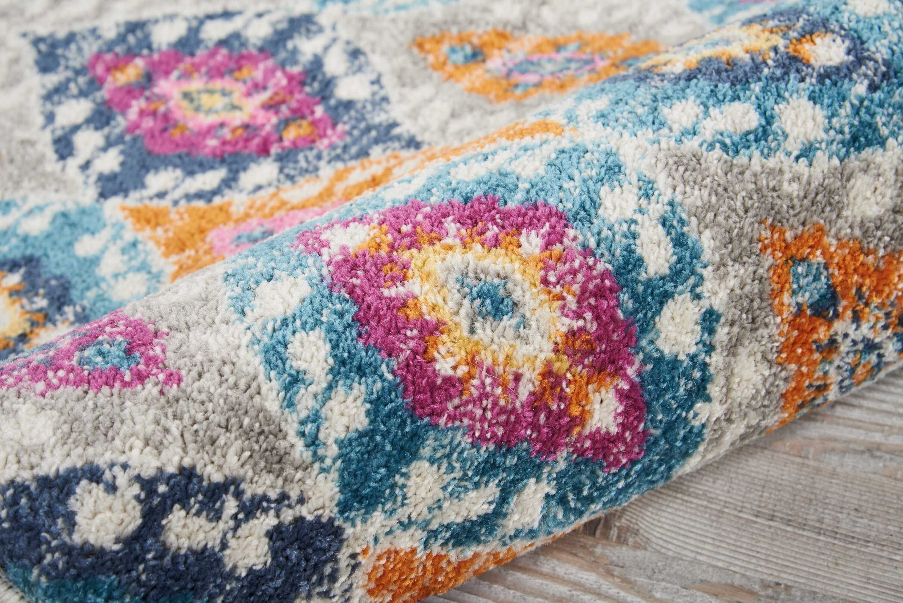 2' X 3' Multicolor Ogee Pattern Scatter Rug