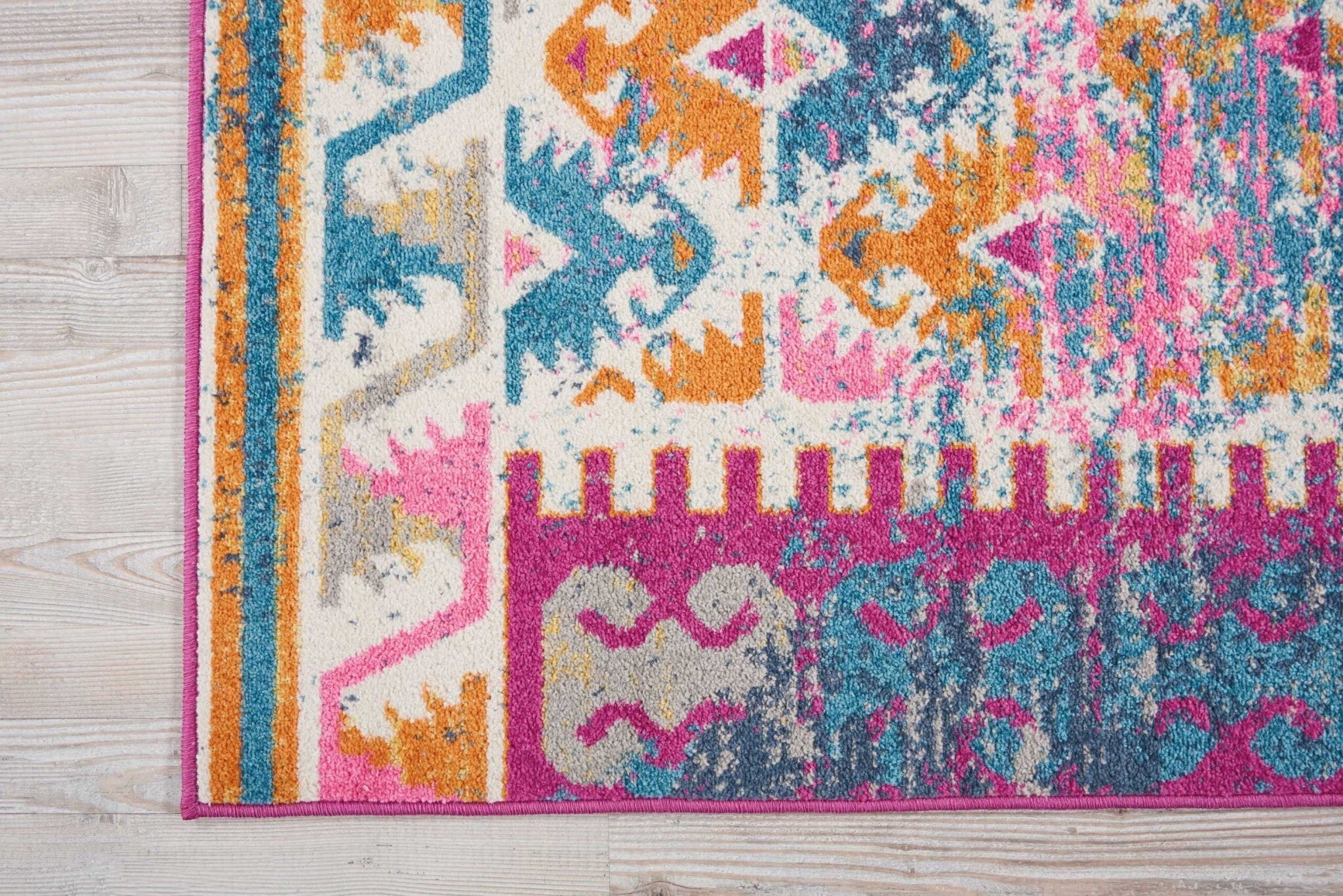 5' X 7' Ivory And Magenta Tribal Pattern Area Rug