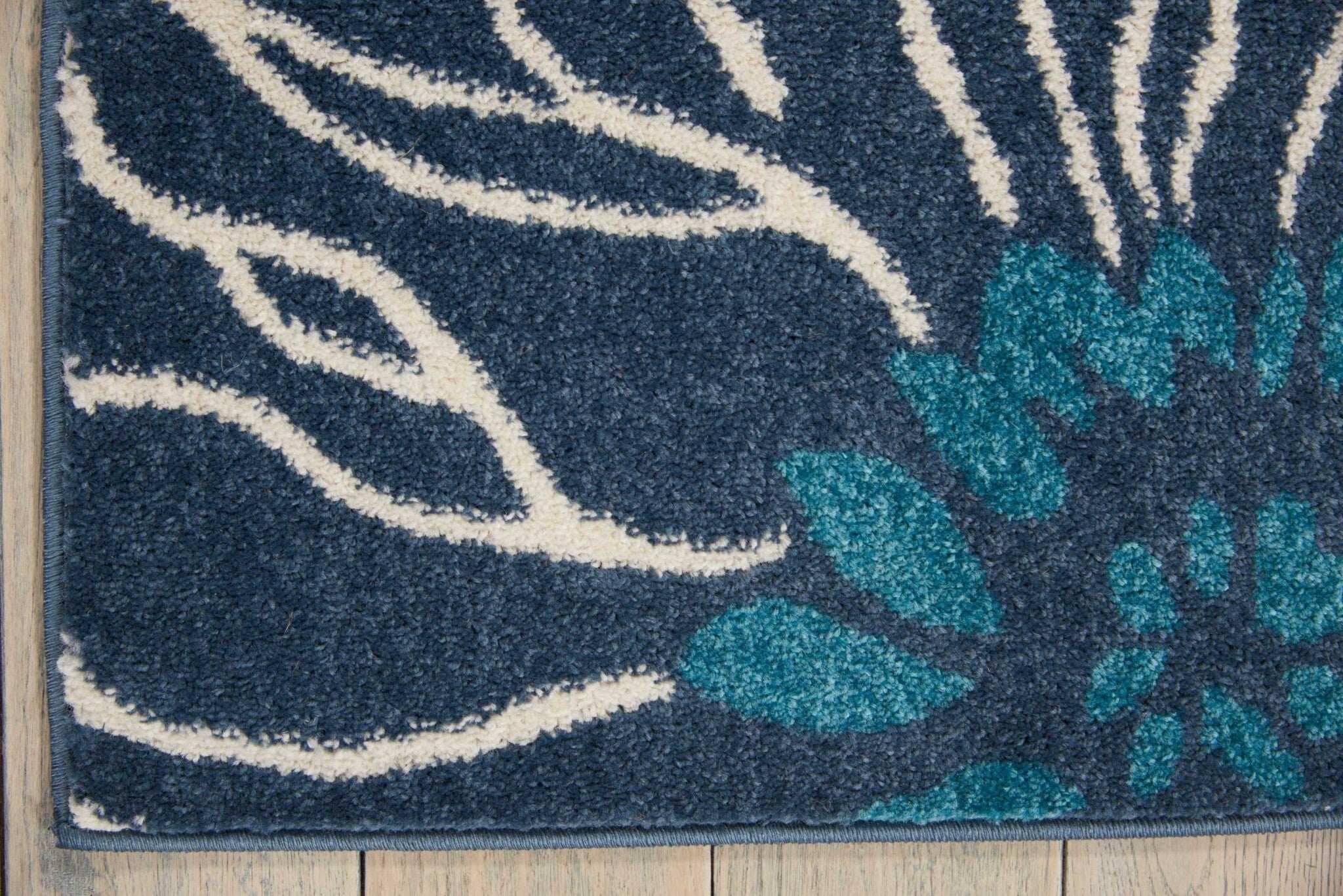 5' X 7' Blue Tropical Flower Area Rug