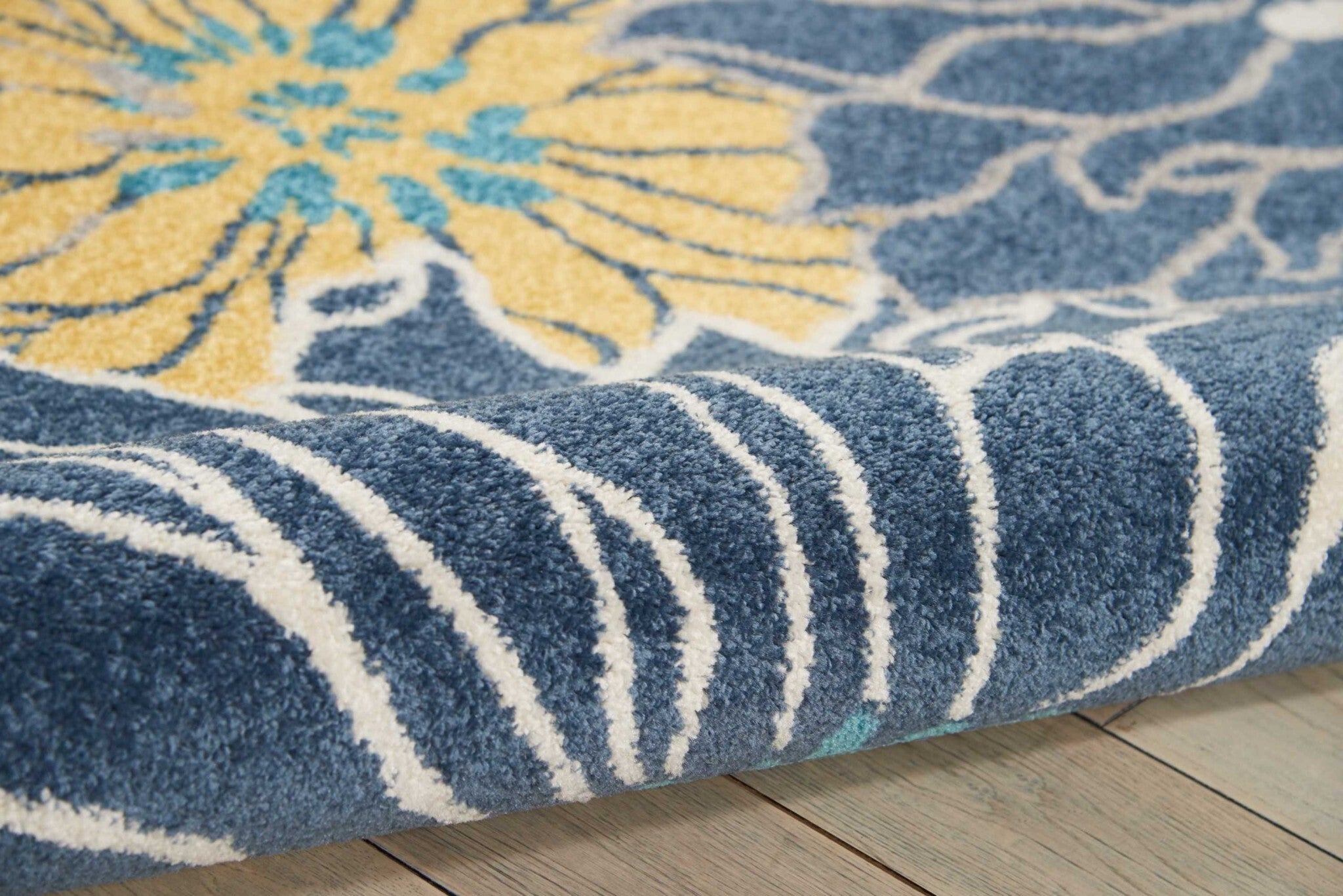 5' X 7' Blue Tropical Flower Area Rug