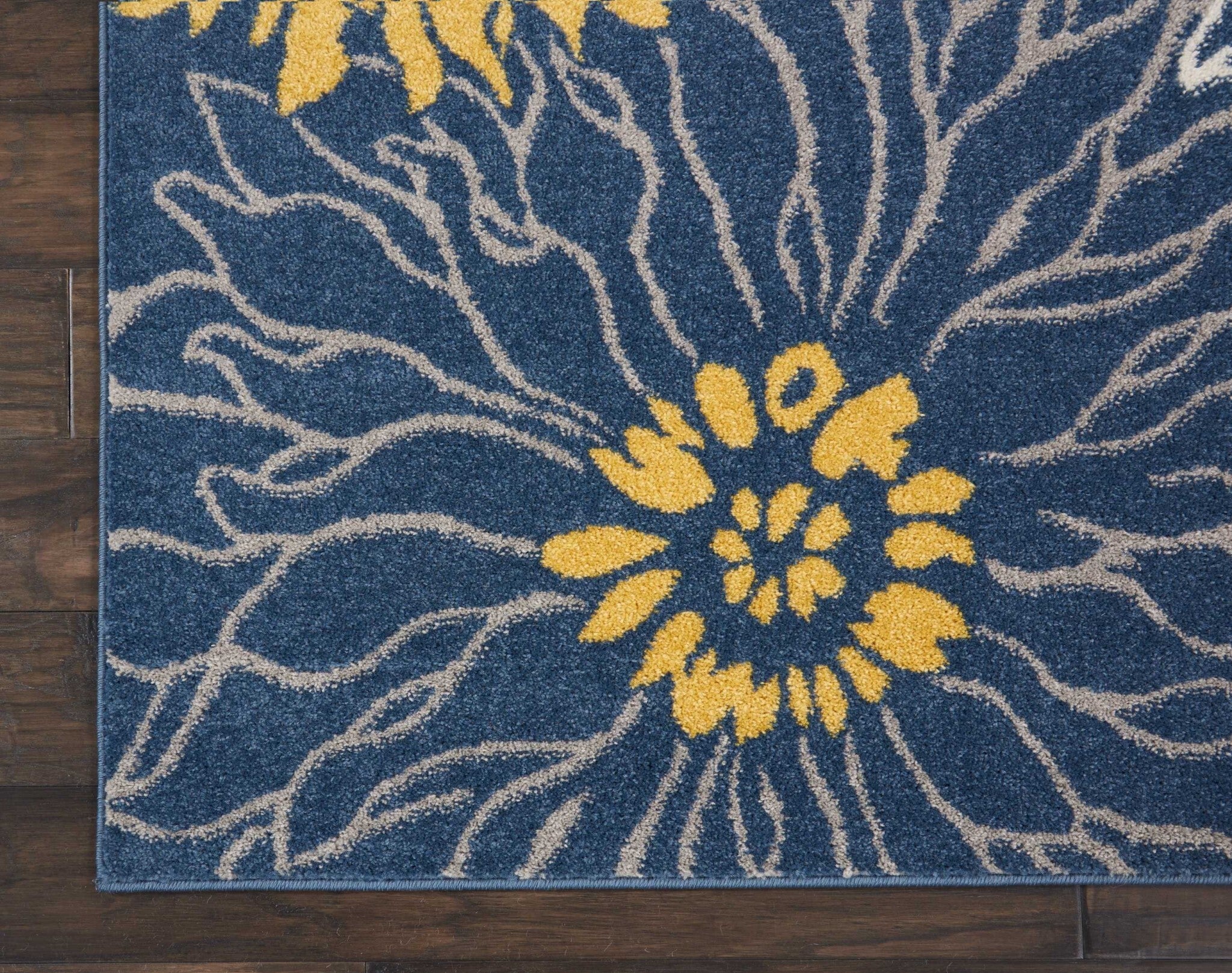 8' X 10' Blue Tropical Flower Area Rug