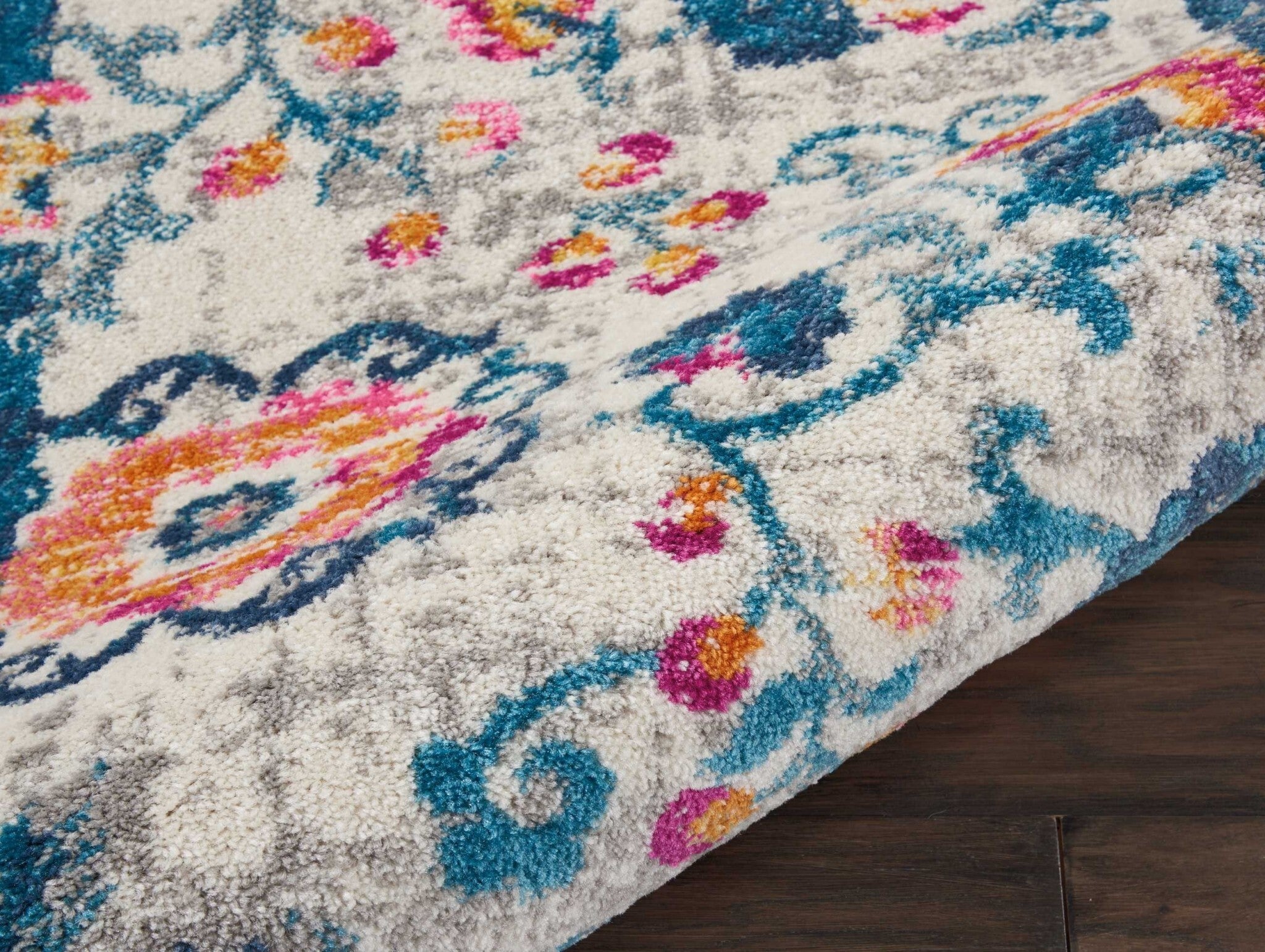 2' X 3' Ivory And Blue Floral Vines Scatter Rug