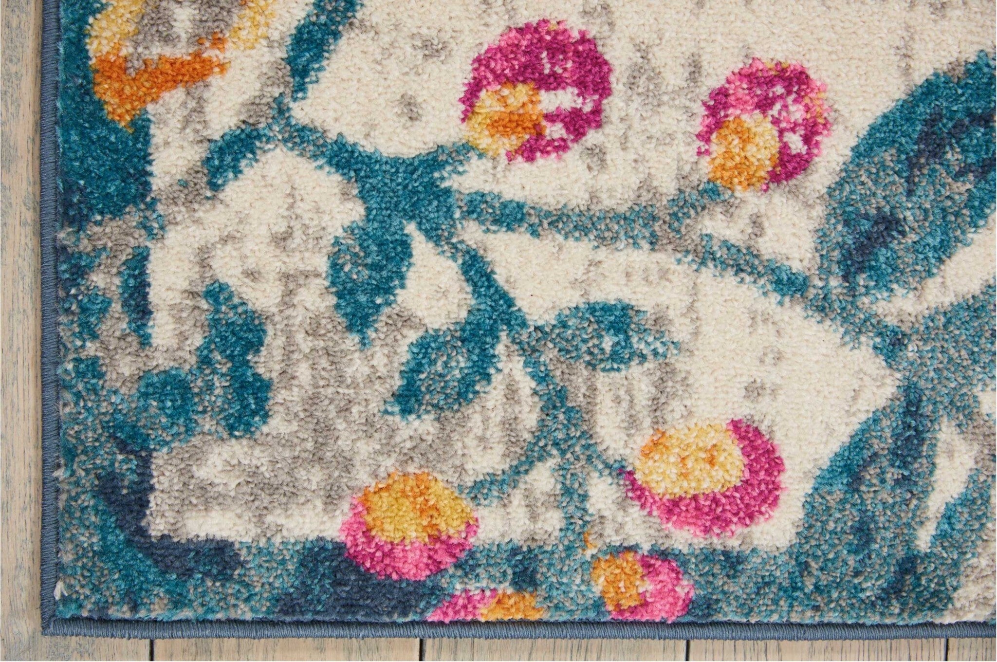 5' X 7' Ivory And Blue Floral Vines Area Rug