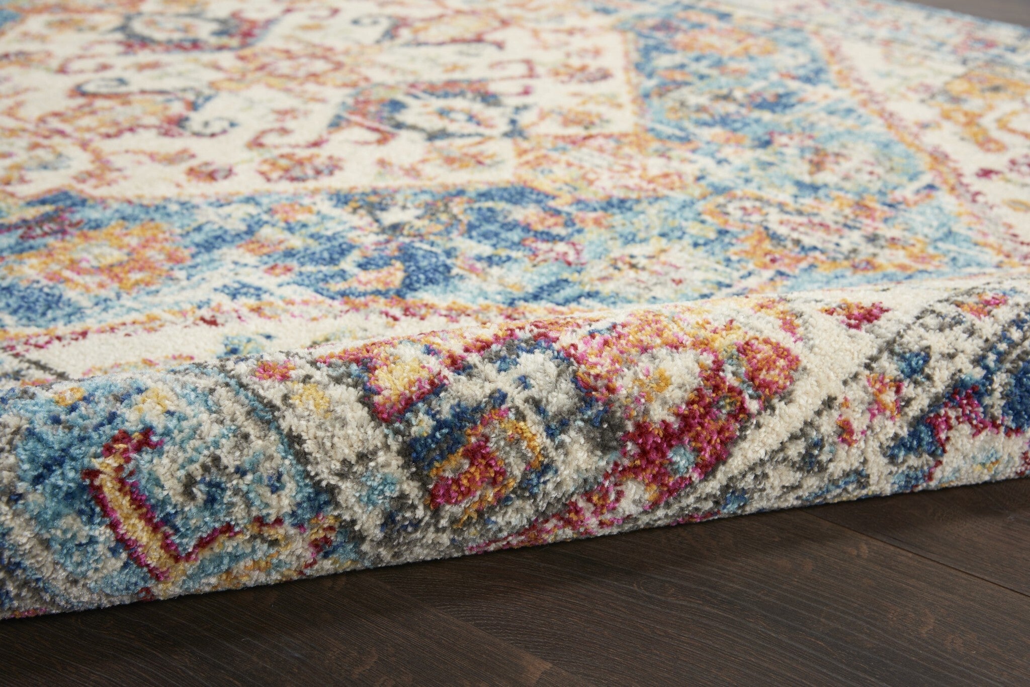 4' Round Ivory And Light Blue Distressed Area Rug