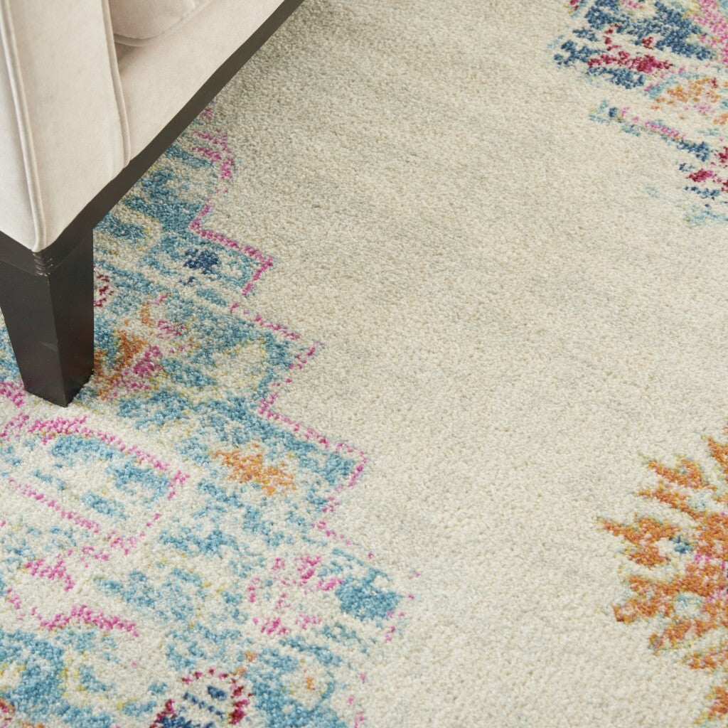 7' X 10' Gray Distressed Medallion Area Rug