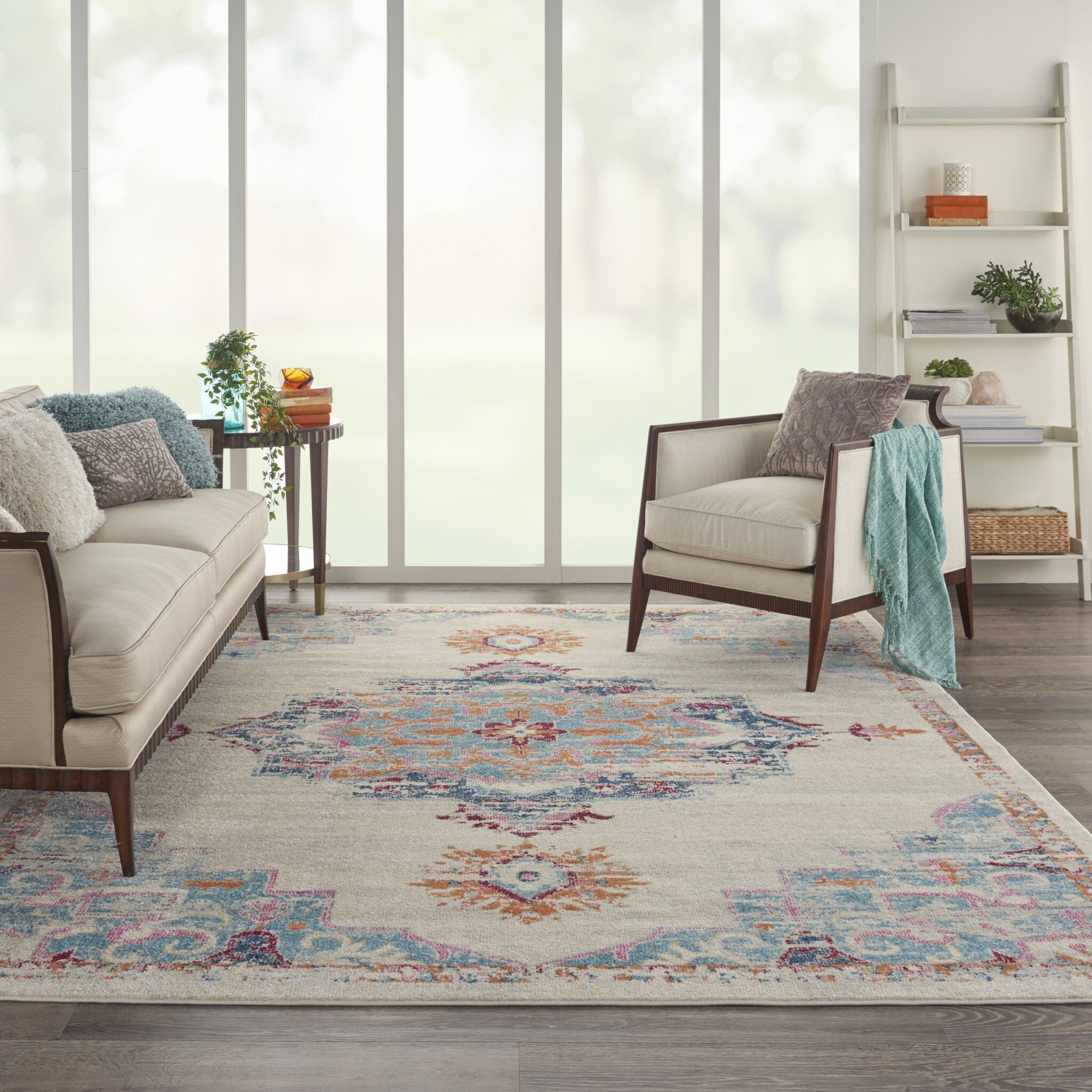 8' X 10' Gray Distressed Medallion Area Rug