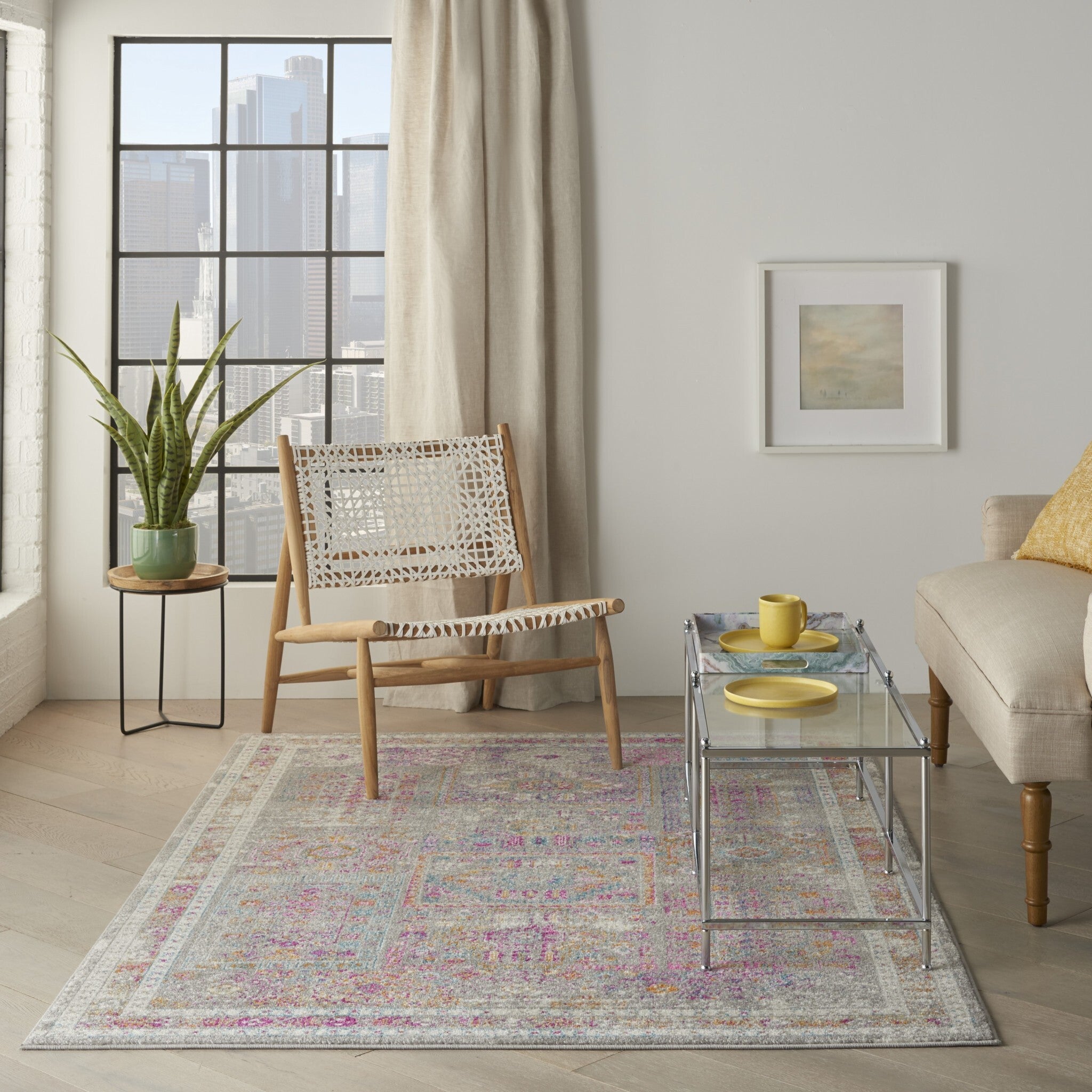 5' X 7' Gray Distressed Ornamental Area Rug