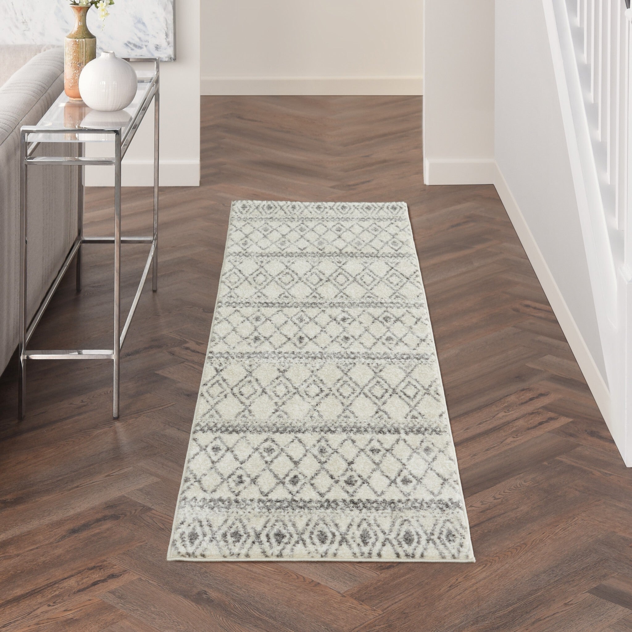 2' X 8' Ivory And Gray Berber Pattern Runner Rug