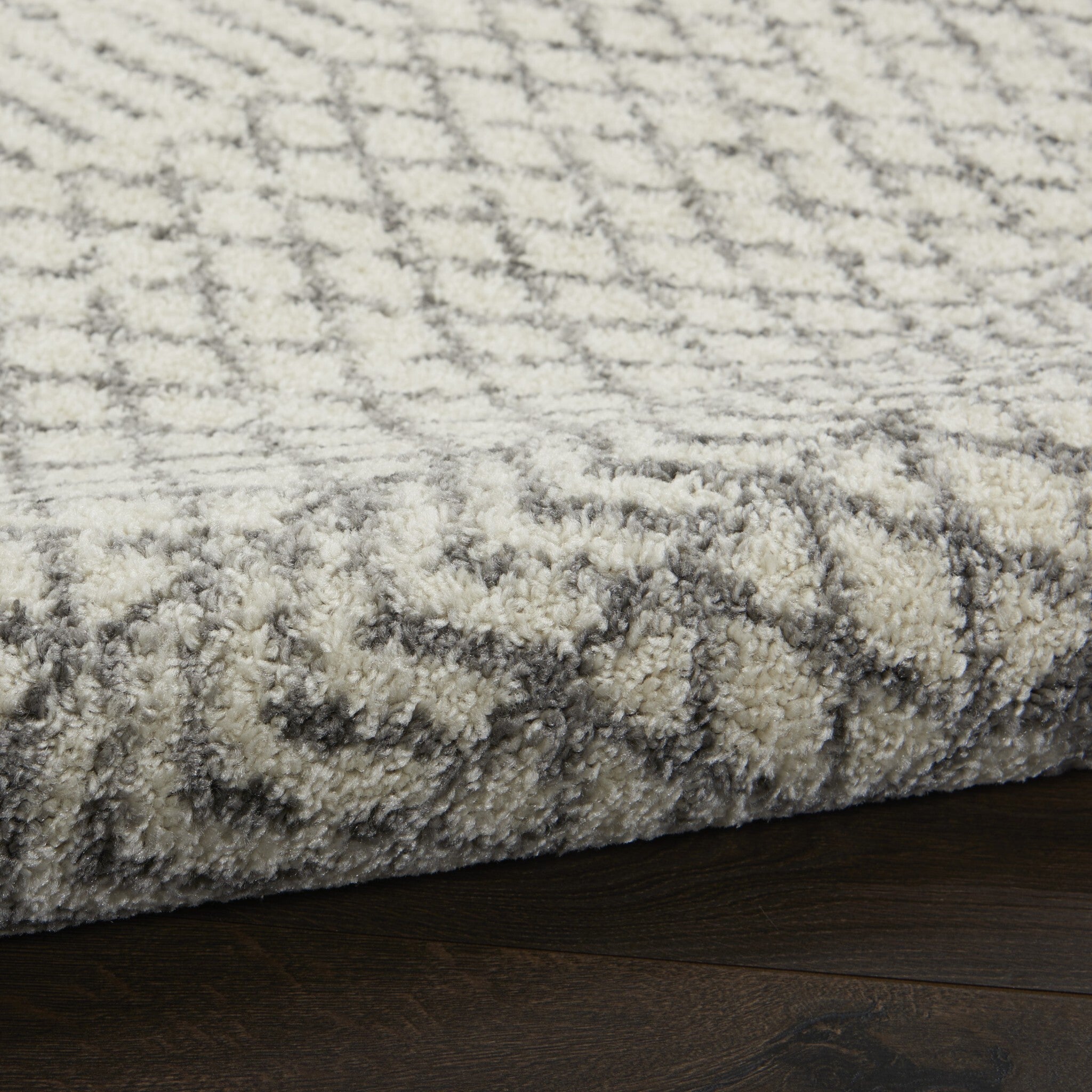 4' X 6' Ivory And Gray Geometric Area Rug