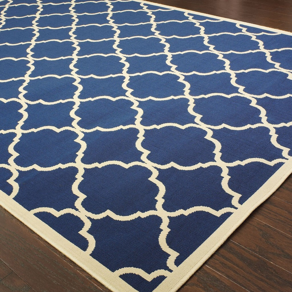 7'X10' Blue And Ivory Trellis Indoor Outdoor Area Rug