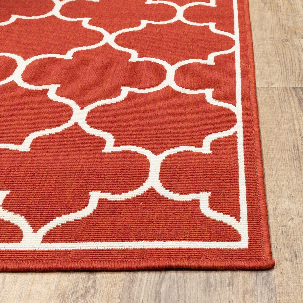 2'X3' Red And Ivory Trellis Indoor Outdoor Scatter Rug