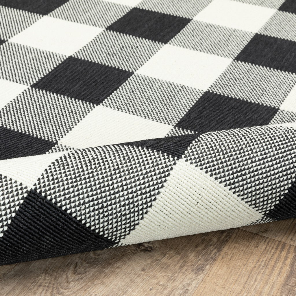 9'X13' Black And Ivory Gingham Indoor Outdoor Area Rug