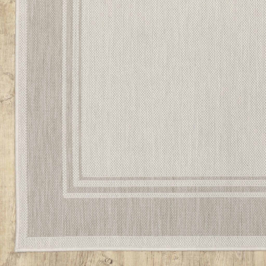 8'X10' Ivory And Gray Bordered Indoor Outdoor Area Rug