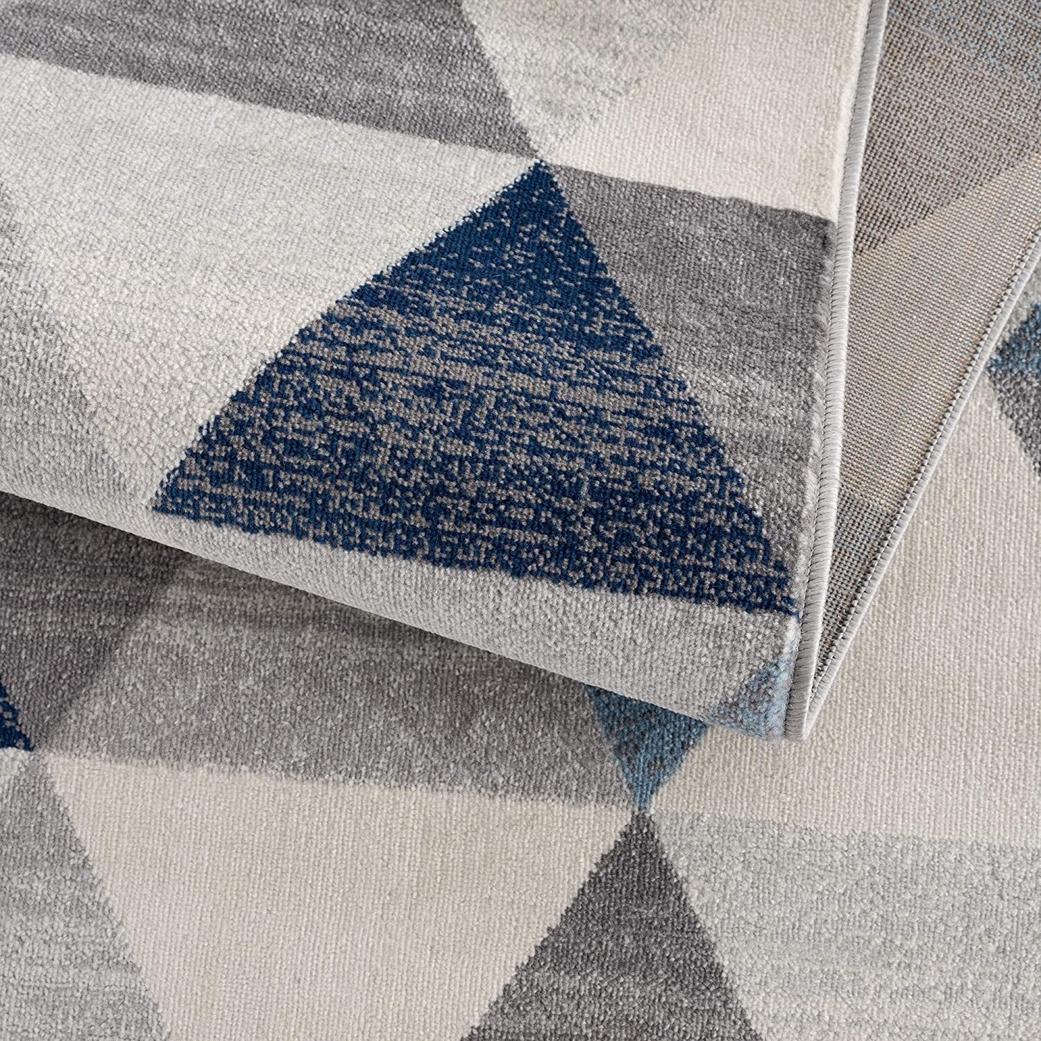 2' X 3' Navy Blue Geometric Diamond Scatter Rug