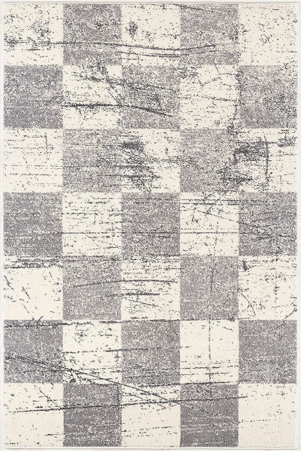5' Round White And Gray Checkered Area Rug