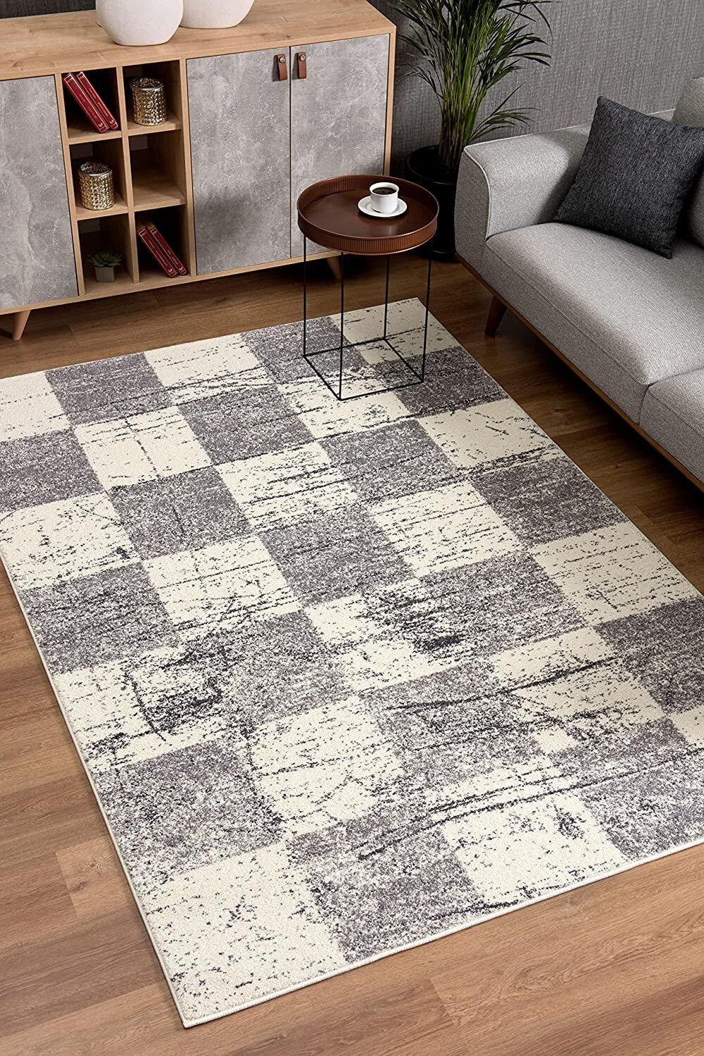 5' Round White And Gray Checkered Area Rug