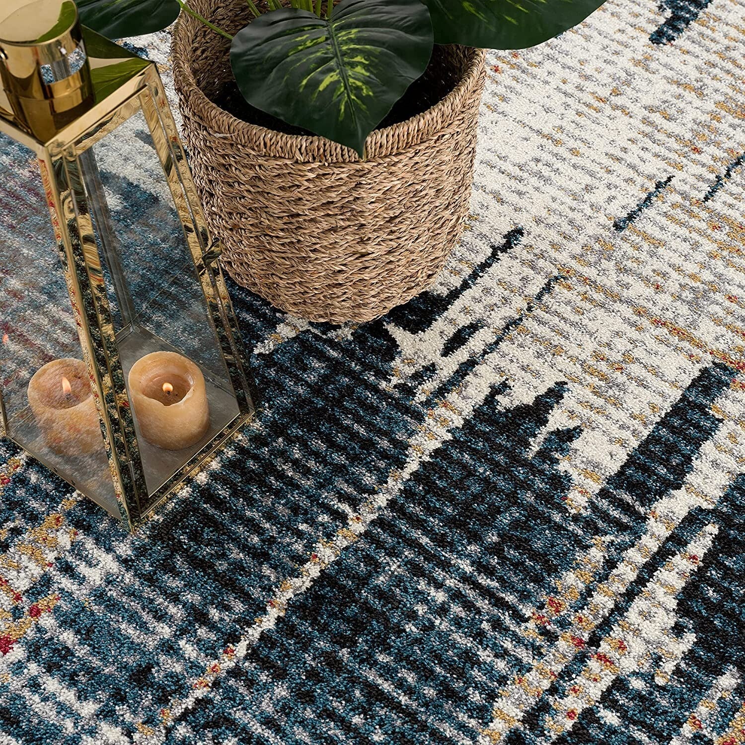 7' X 9' Blue And Red Mod Distressed Area Rug
