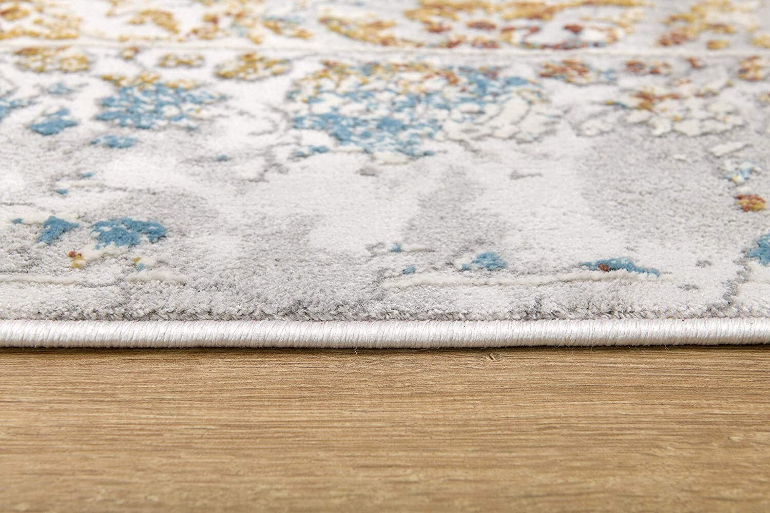 4' X 6' Gray And Beige Distressed Ornate Area Rug