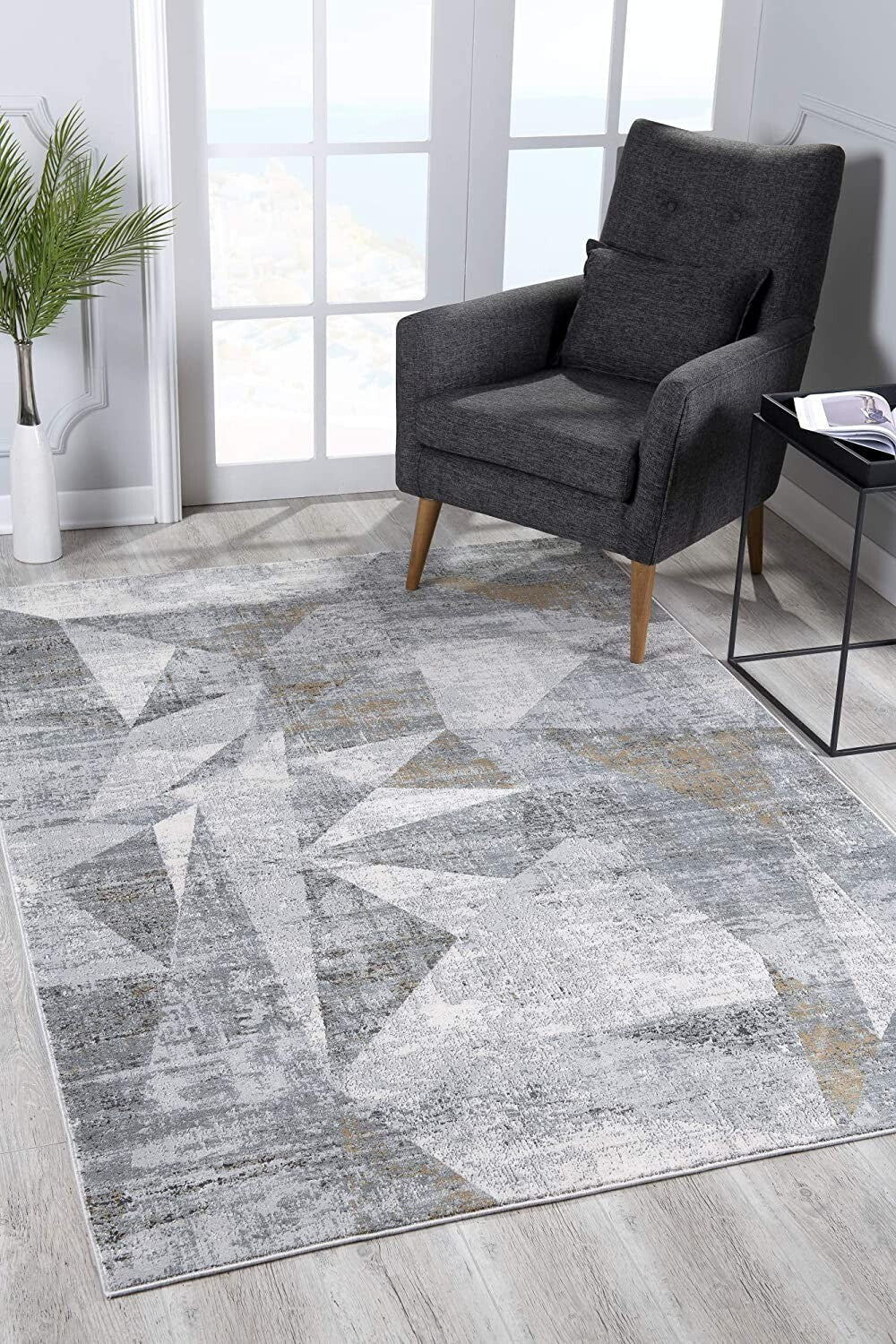 5' X 8' Gray Distressed Prism Modern Area Rug