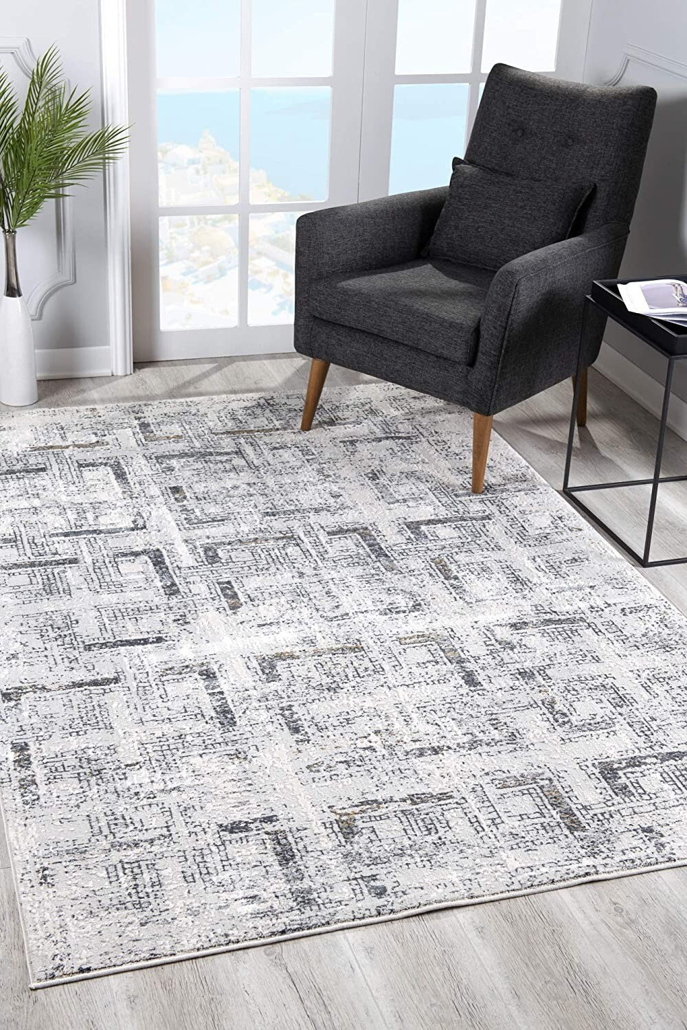 8' X 11' Gray And Ivory Abstract Distressed Area Rug