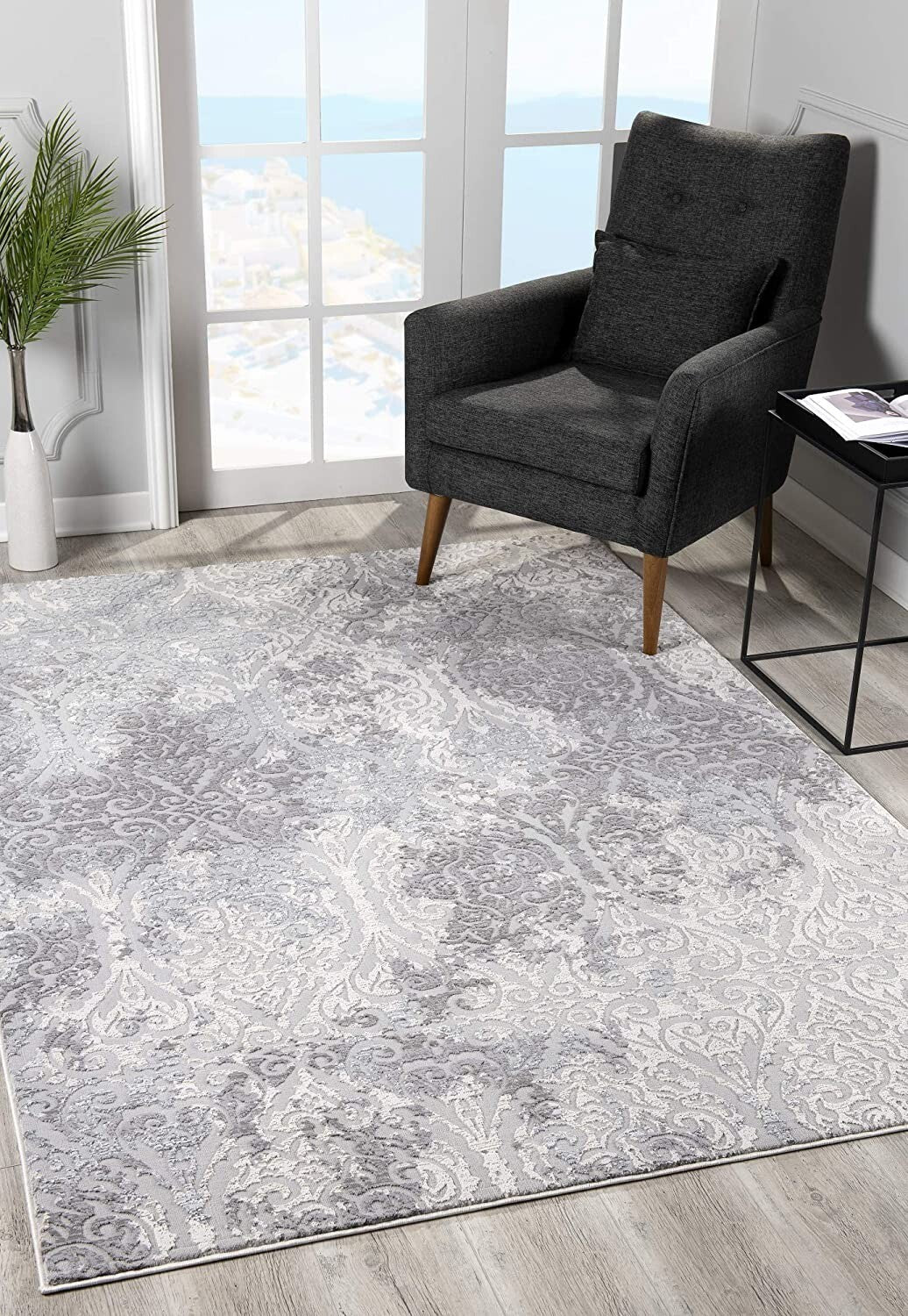 8' X 11' Cream And Gray Tinted Ogee Pattern Area Rug