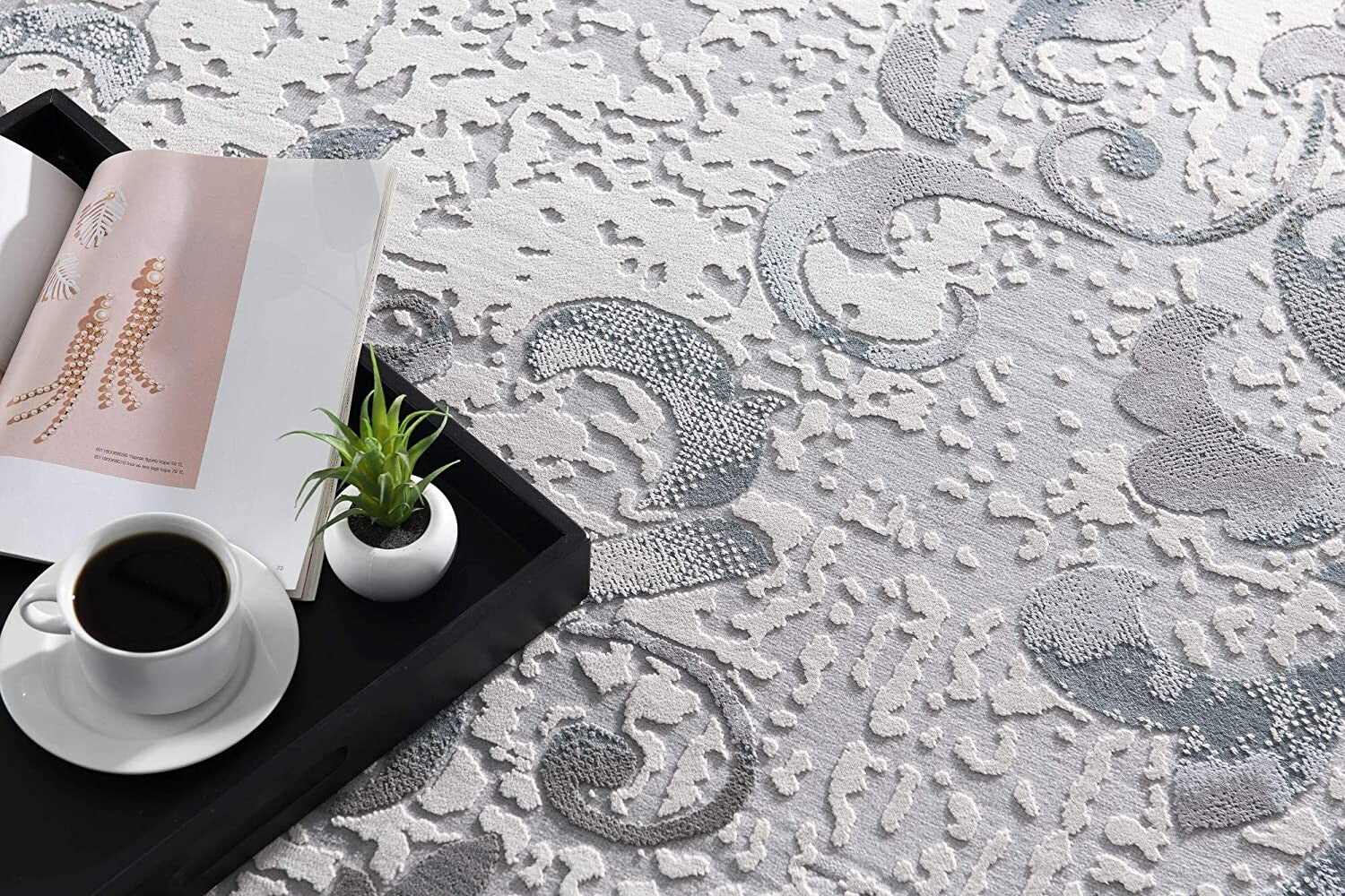 8' X 11' Blue And Gray Floral Filigree Area Rug