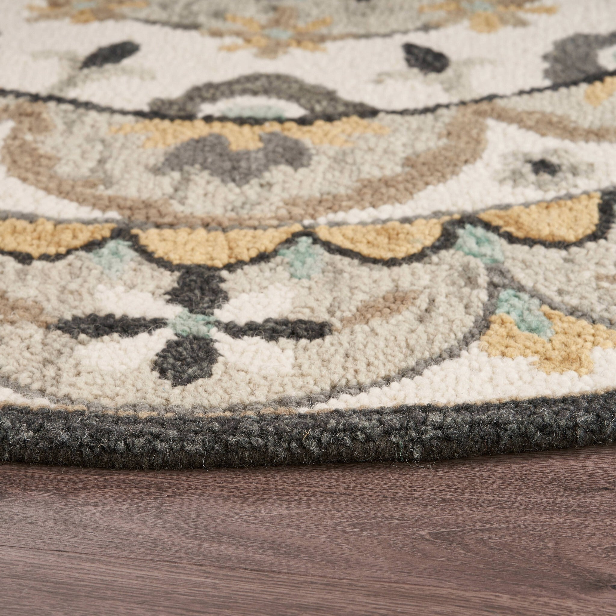 6' Round Gray And Ivory Floral Bloom Area Rug