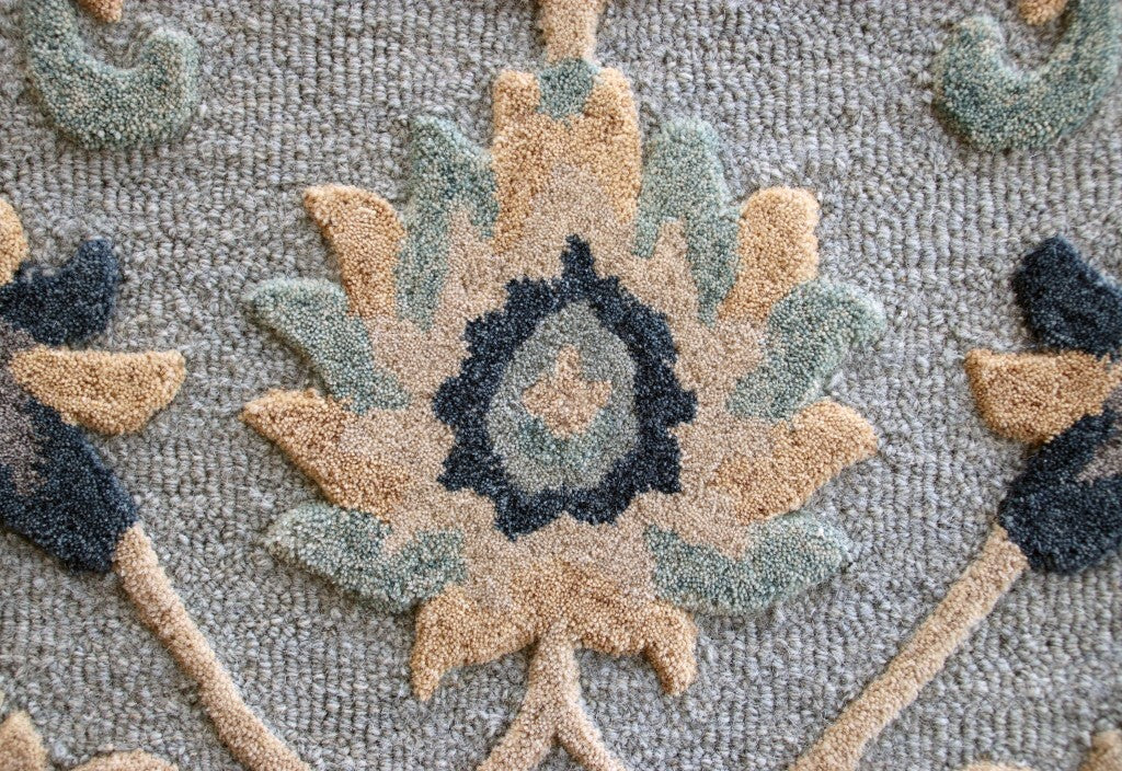 3' Round Blue And Beige Floral Area Rug
