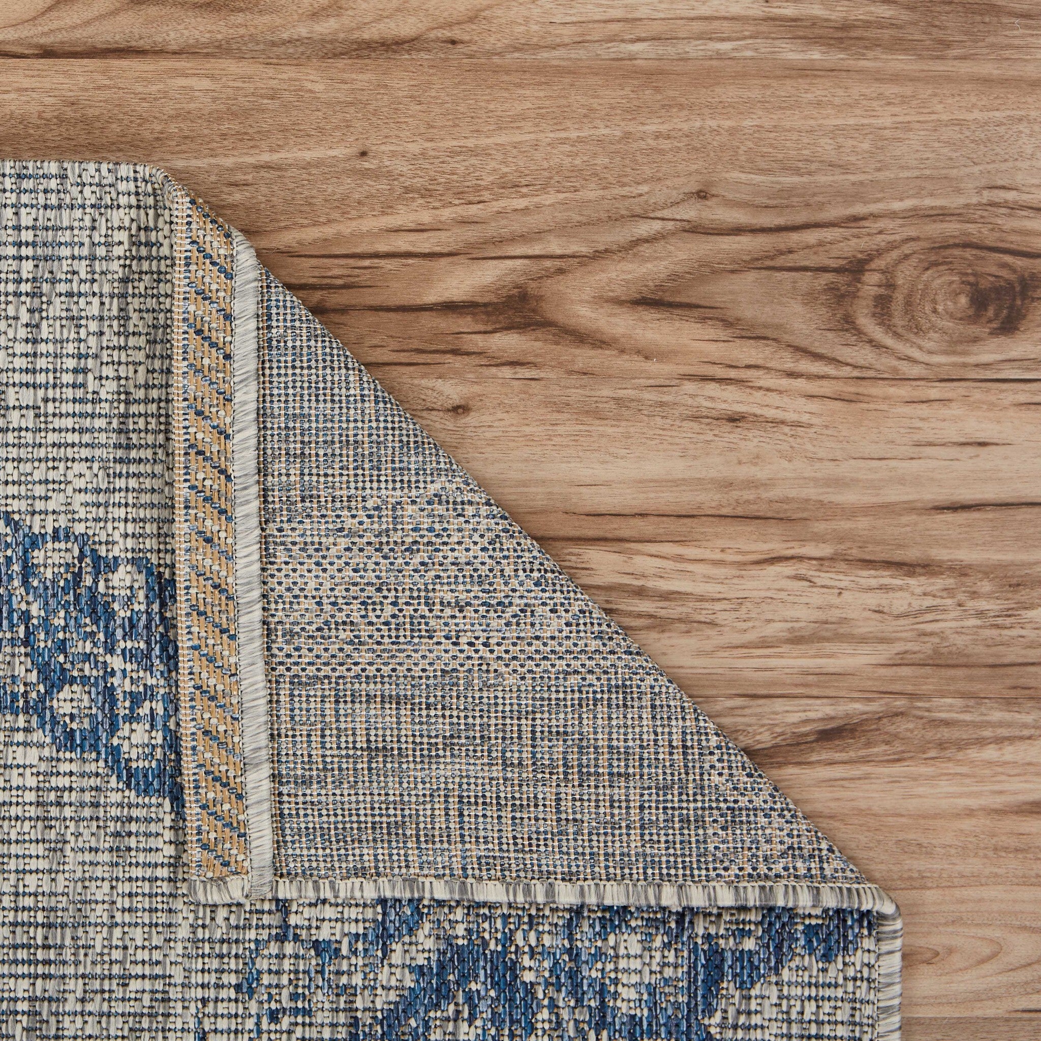 8' X 9' Blue Starfish Indoor Outdoor Area Rug