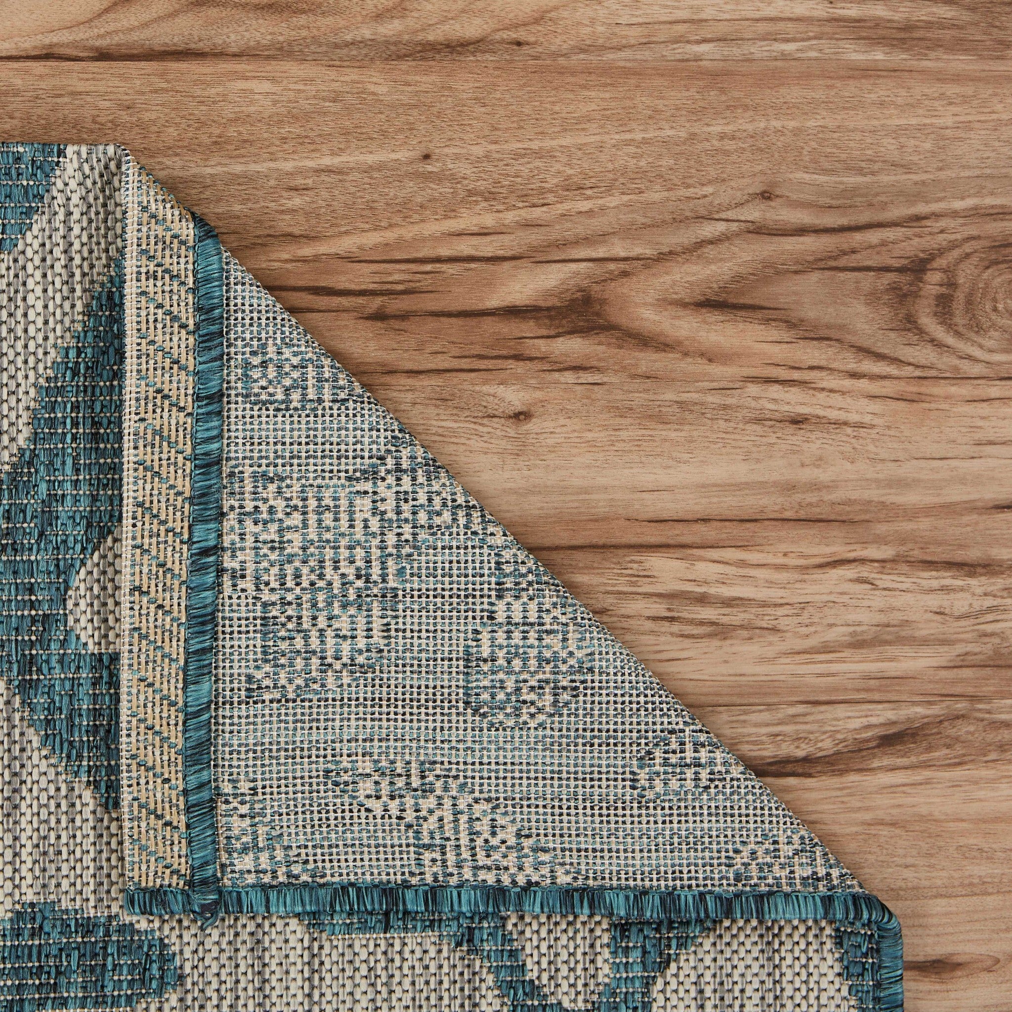 5' X 7' Blue Coral Reef Indoor Outdoor Area Rug
