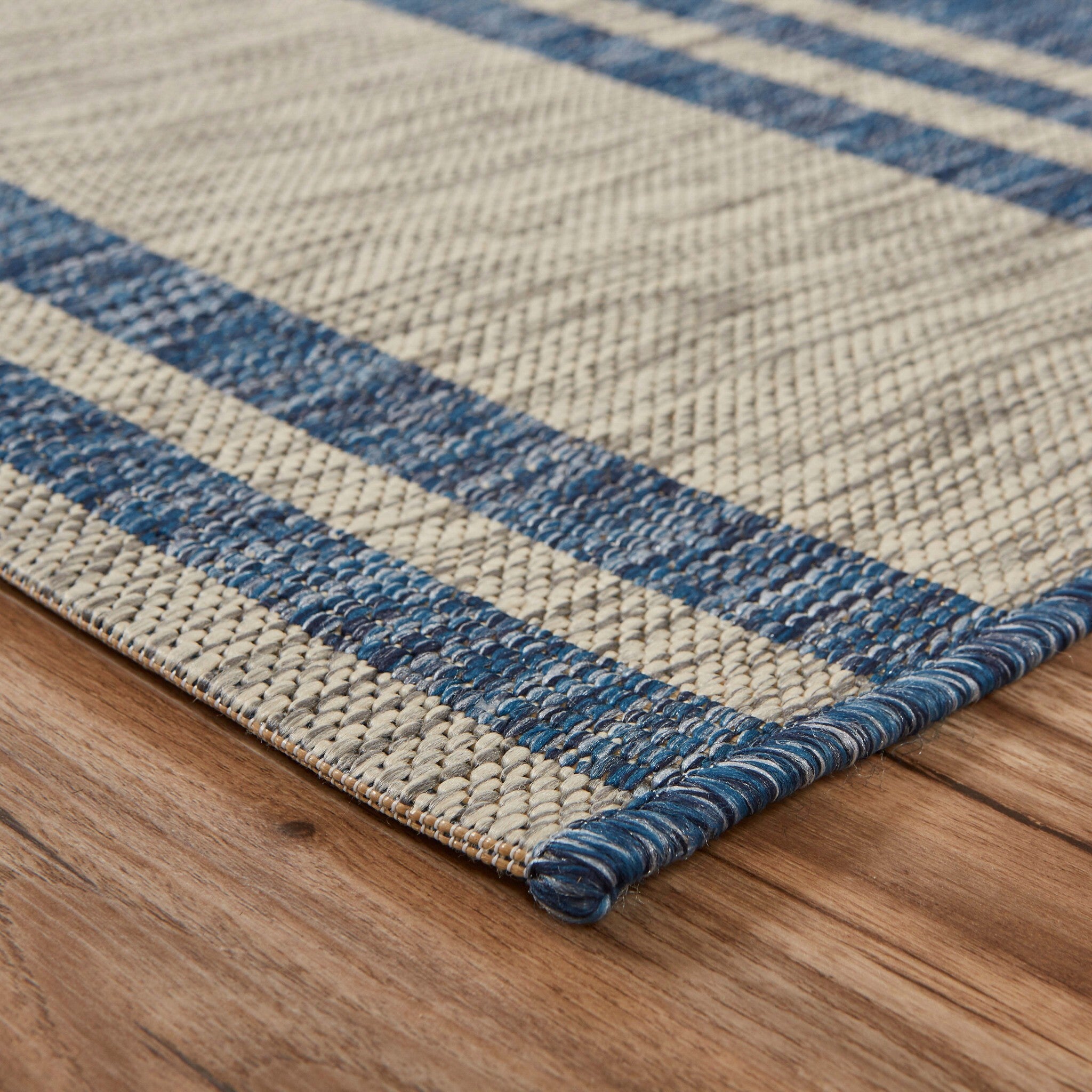 8' X 9' Navy Ship Helm Indoor Outdoor Area Rug