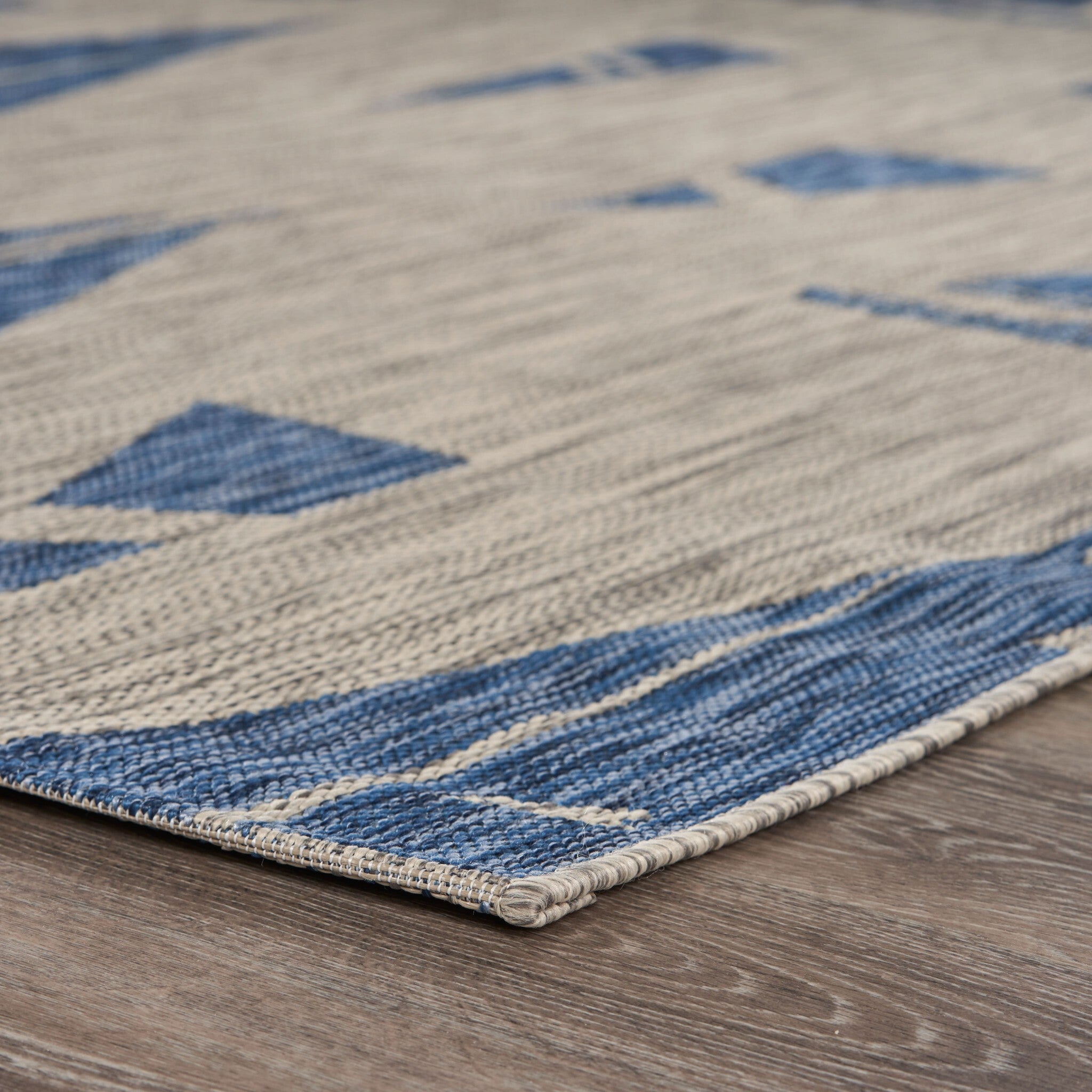 8' X 10' Gray Sailboat Indoor Outdoor Area Rug