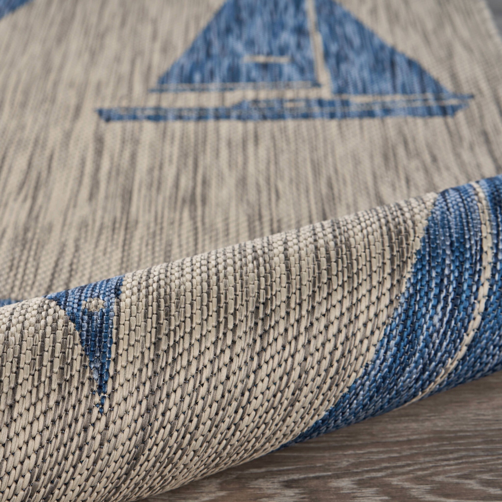 8' X 10' Gray Sailboat Indoor Outdoor Area Rug