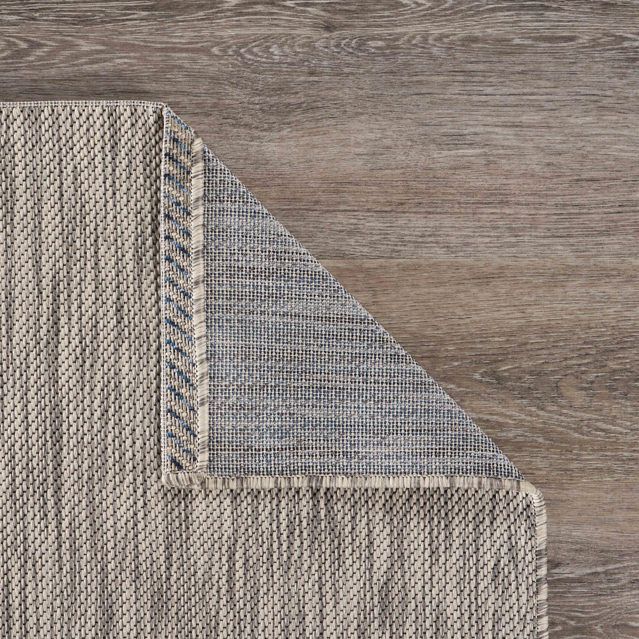 5' X 7' Gray Coastal Indoor Outdoor Area Rug