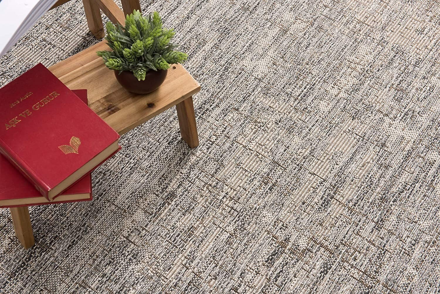 3' X 5' Ivory And Gray Modern Weathered Area Rug